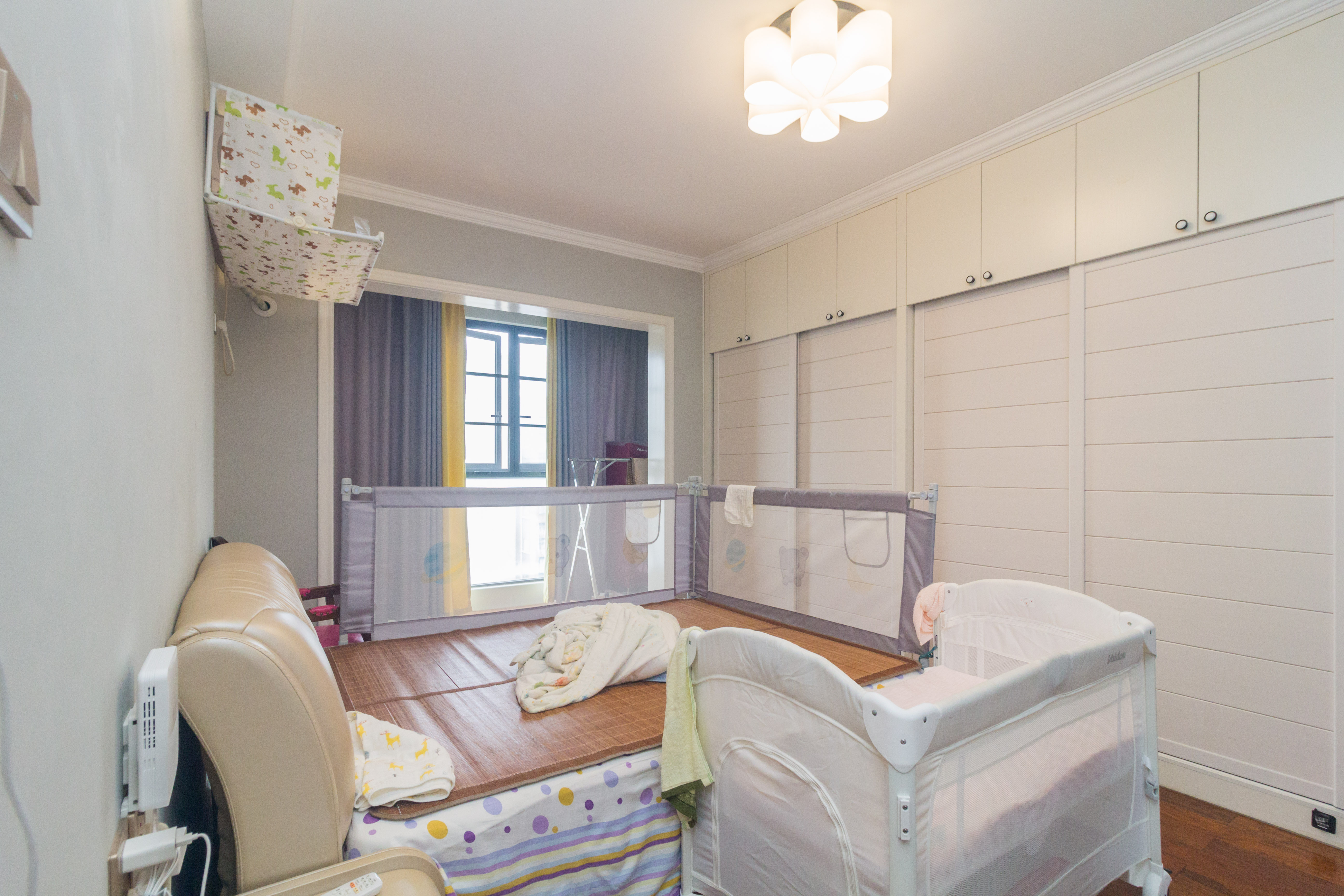 楚天世纪城东苑 4室2厅2卫 79.8万 楚天世纪城东苑 4室2厅2卫 79.8万卧室