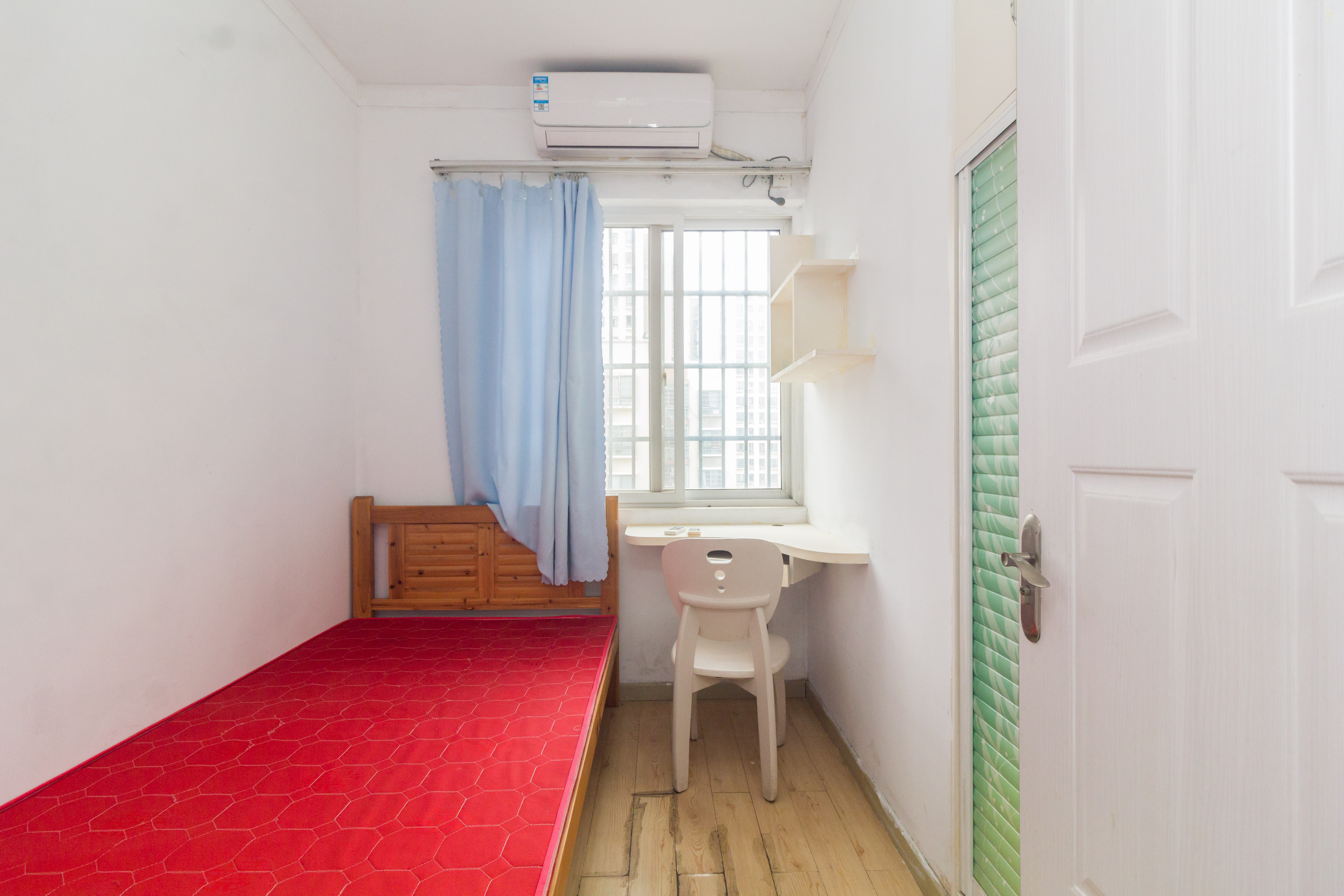 楚天世纪城东苑  3室2厅1卫   53.00万 楚天世纪城东苑  3室2厅1卫   53.00万卧室