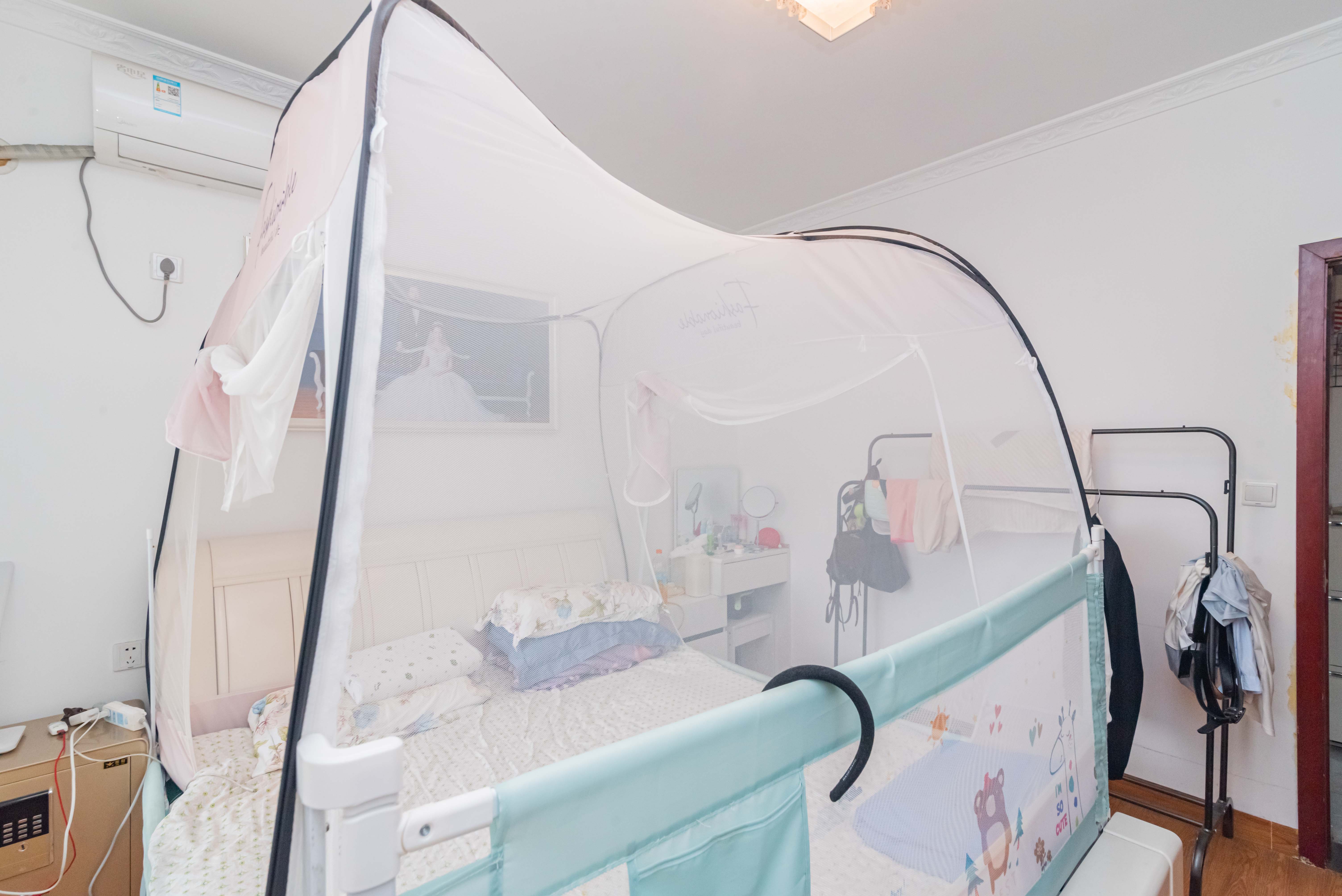 威尔士春天  2室2厅1卫   86.00万卧室