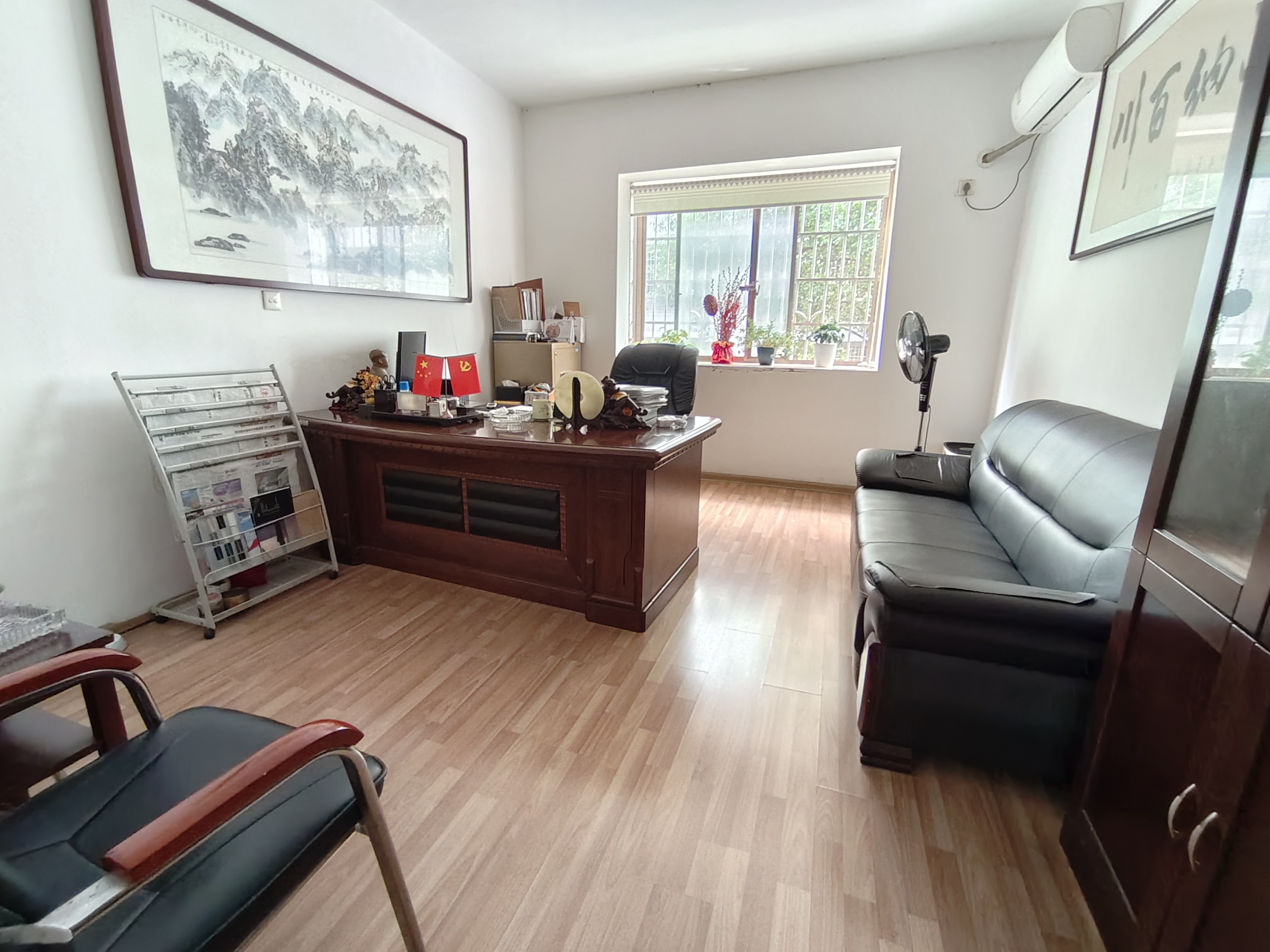 欣佳花园 5室2厅2卫 90.0万 欣佳花园 5室2厅2卫 90.0万室内图