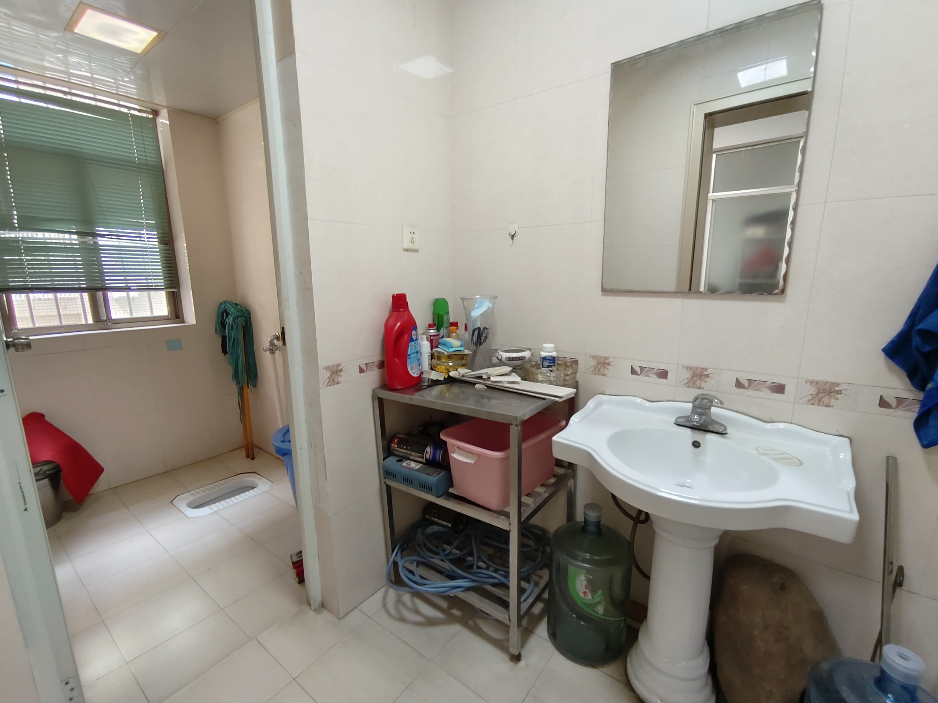 欣佳花园 5室2厅2卫 90.0万 欣佳花园 5室2厅2卫 90.0万室内图