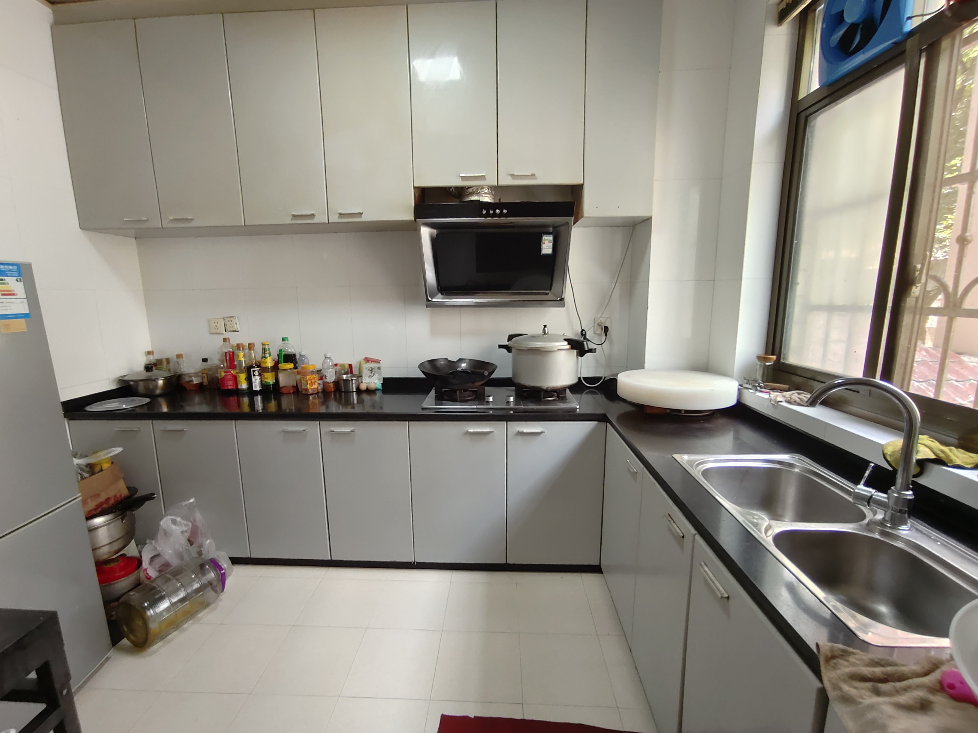 欣佳花园 5室2厅2卫 90.0万 欣佳花园 5室2厅2卫 90.0万室内图