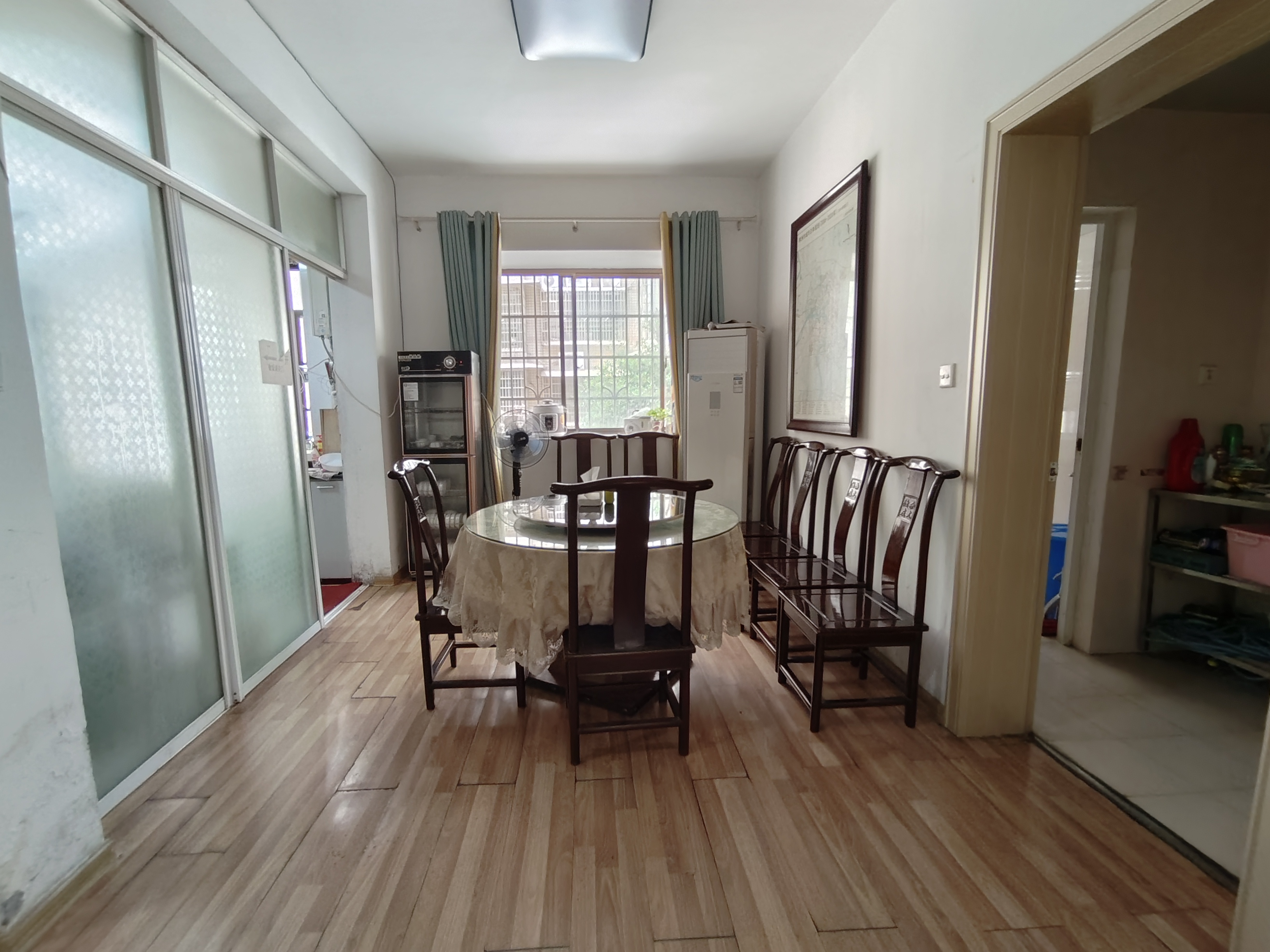 欣佳花园 5室2厅2卫 90.0万 欣佳花园 5室2厅2卫 90.0万室内图