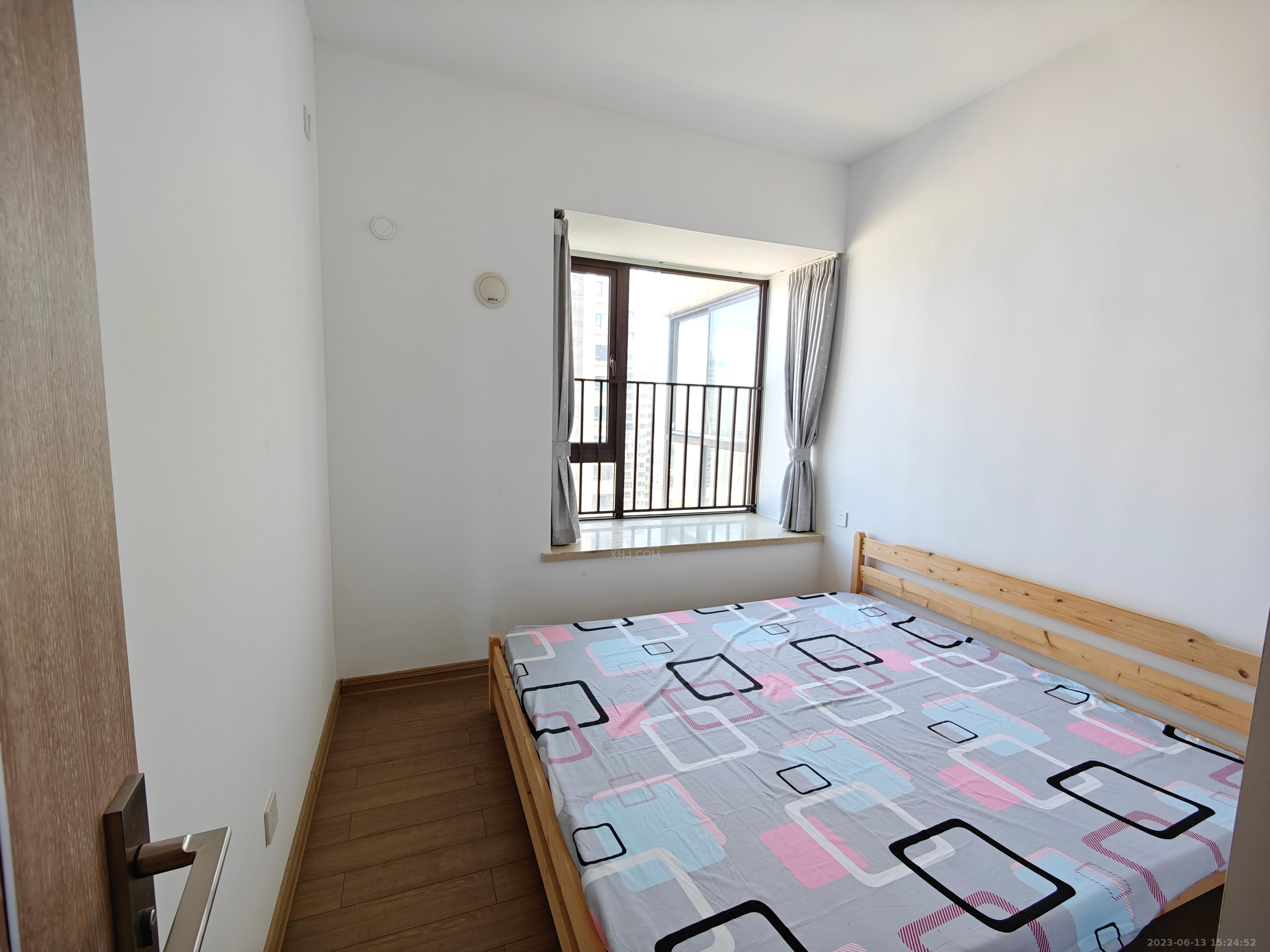 蓝溪谷 3室2厅2卫 1900.0元/月 蓝溪谷 3室2厅2卫 1900.0元/月室内图