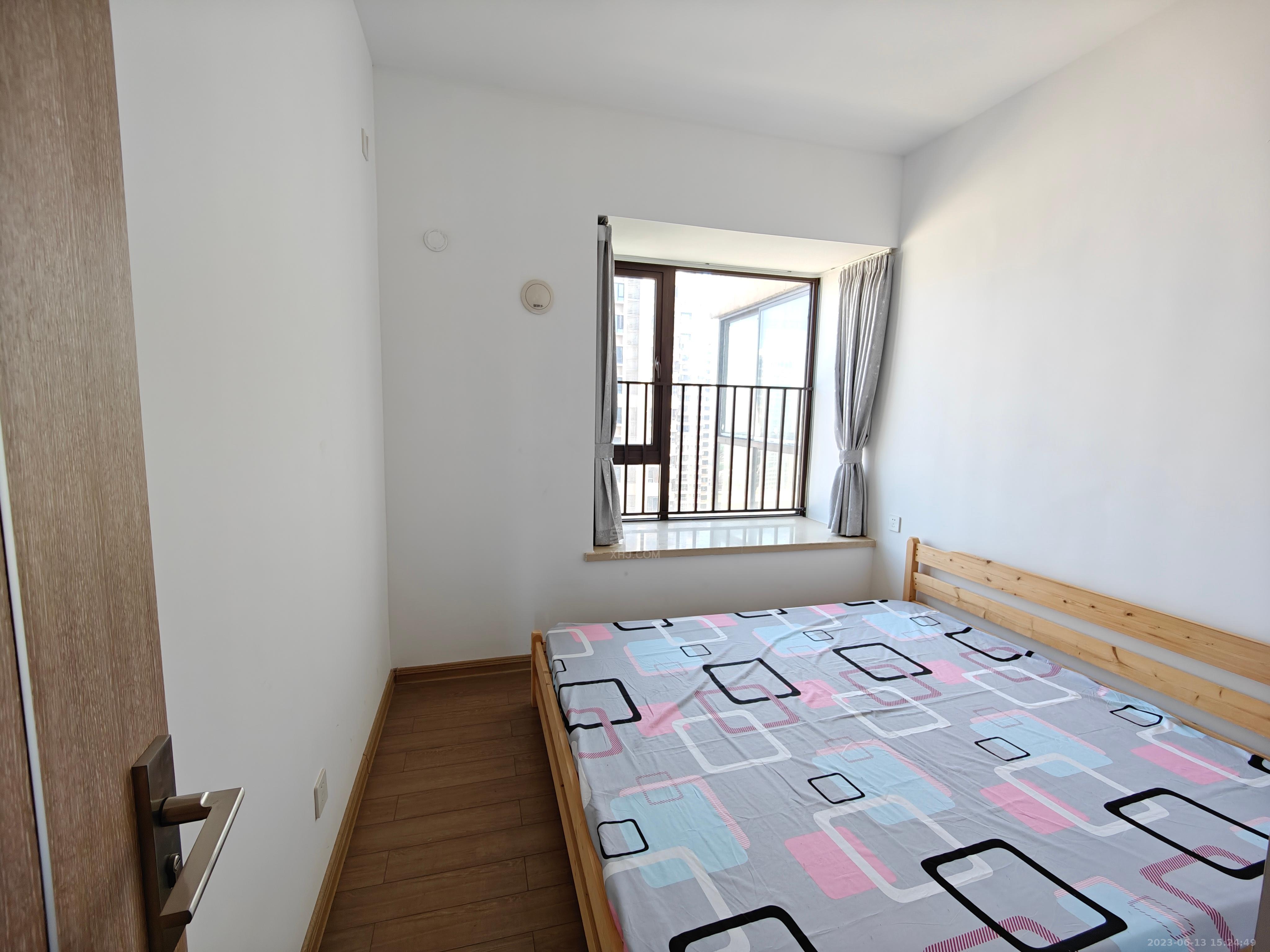 蓝溪谷 3室2厅2卫 1900.0元/月 蓝溪谷 3室2厅2卫 1900.0元/月室内图