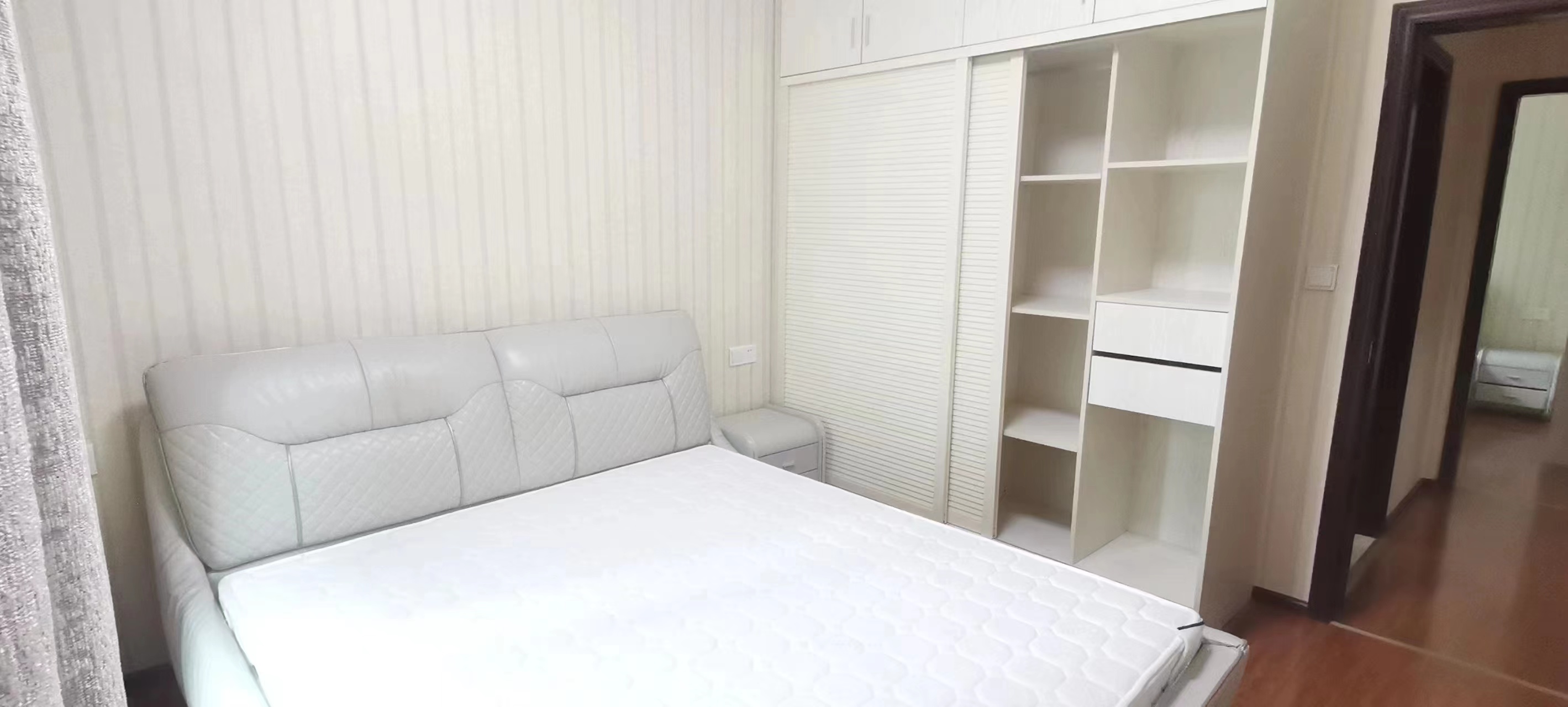 中天会展城B区  2室2厅1卫   2500.00元/月室内图