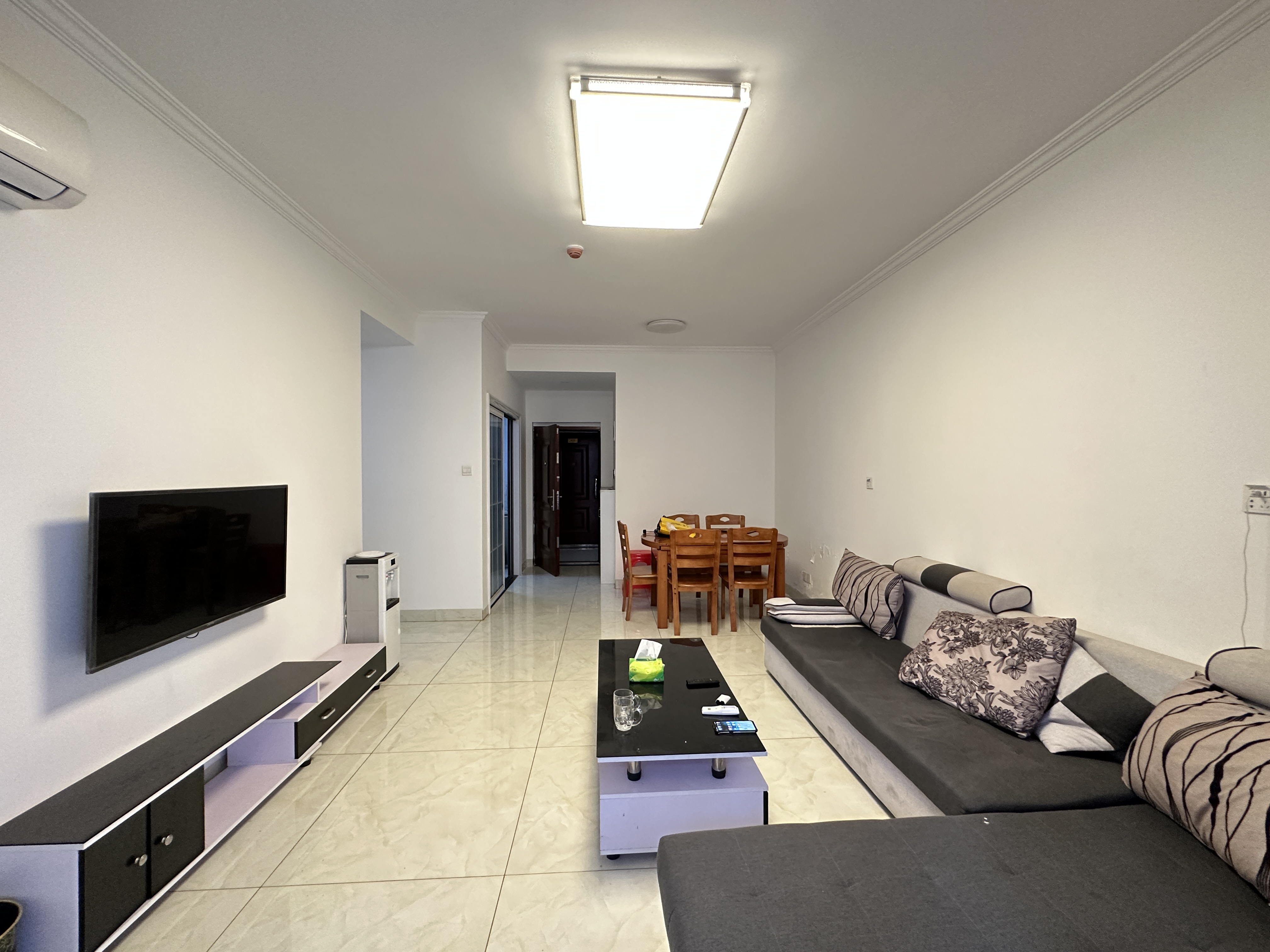 流金岁月-华晨国际 3室2厅2卫 65.0万 流金岁月-华晨国际 3室2厅2卫 65.0万室内图