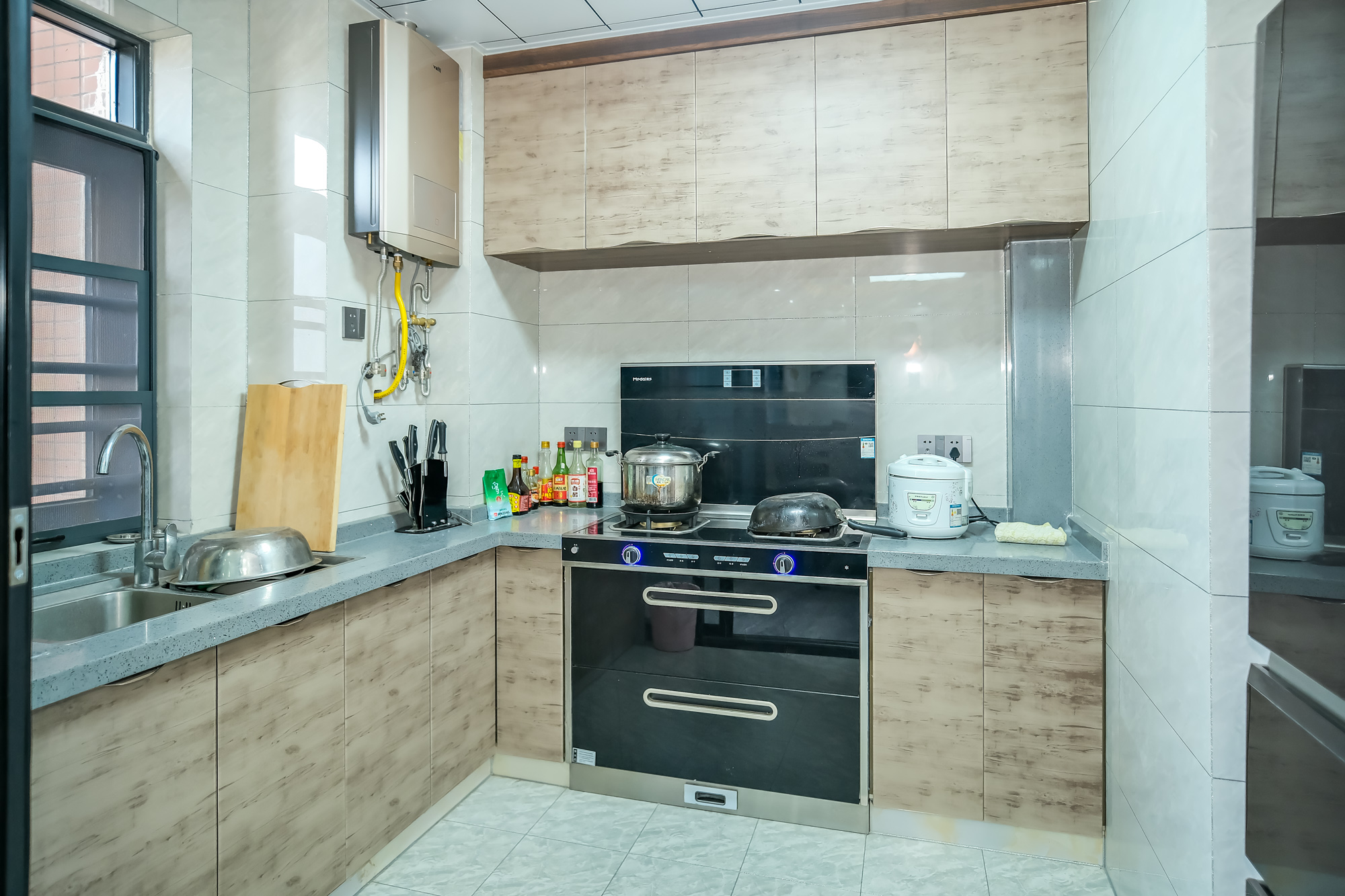 山水湾 4室2厅2卫 120.00万 山水湾 4室2厅2卫 120.00万厨房