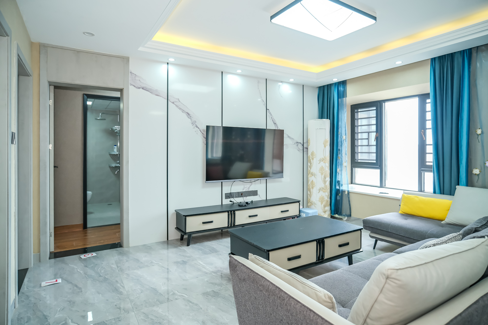 山水湾 4室2厅2卫 120.00万 山水湾 4室2厅2卫 120.00万客厅