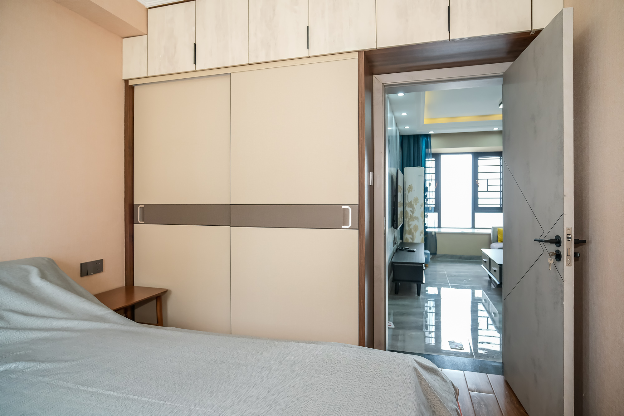 山水湾 4室2厅2卫 120.00万 山水湾 4室2厅2卫 120.00万卧室