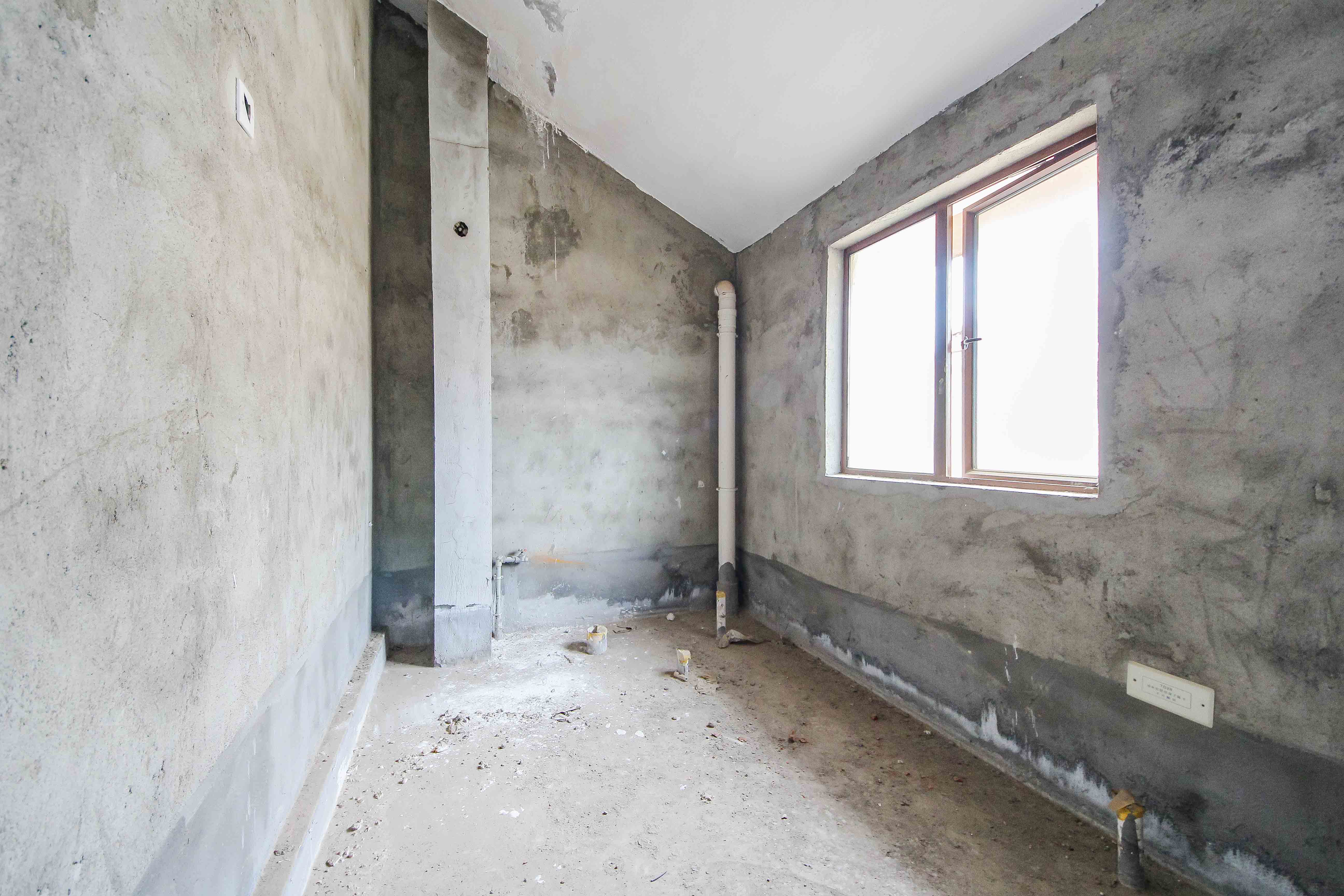 麓山恋迪亚溪谷 6室2厅3卫 328.0万 麓山恋迪亚溪谷 6室2厅3卫 328.0万其他