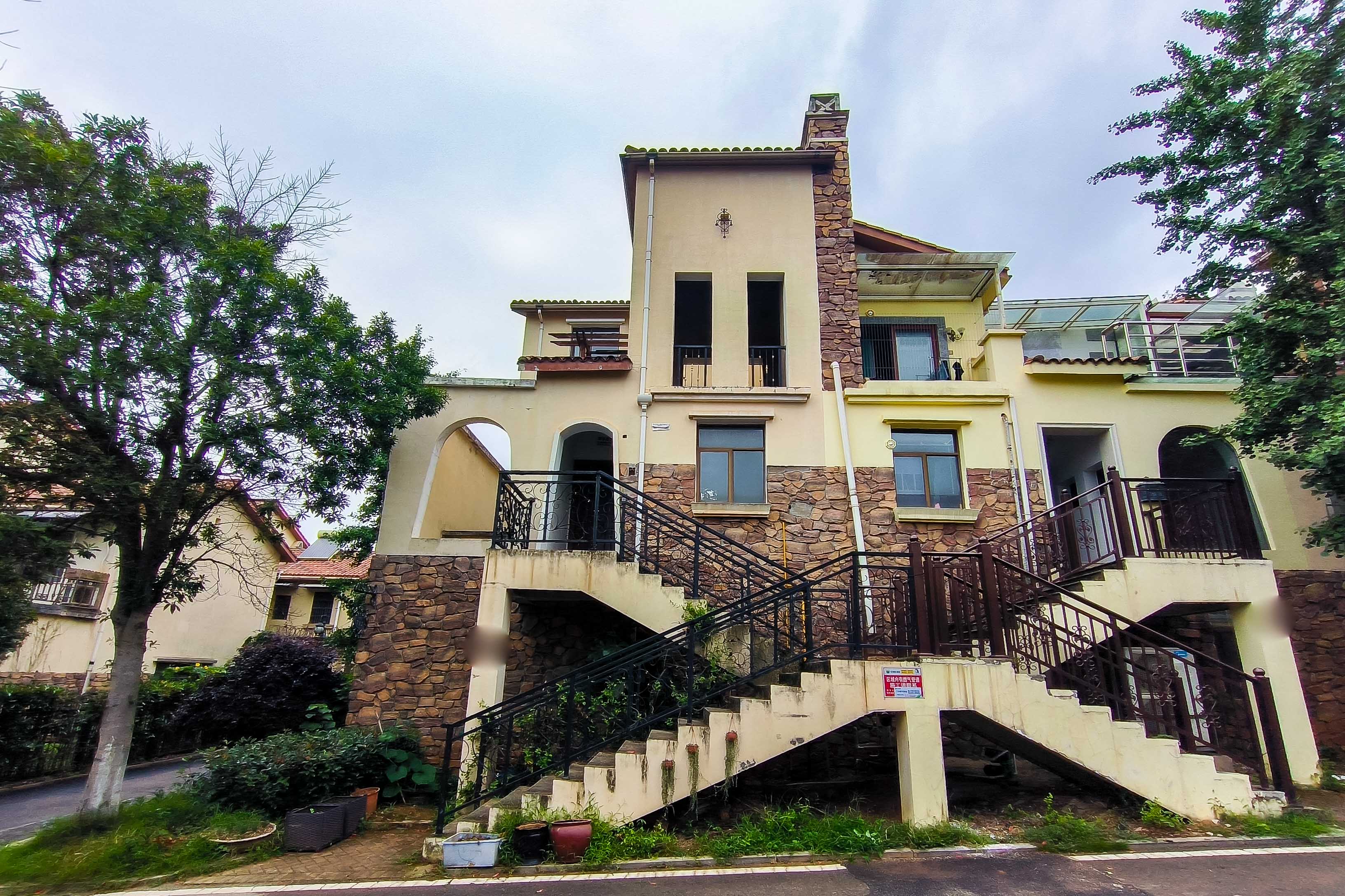 麓山恋迪亚溪谷 6室2厅3卫 328.0万 麓山恋迪亚溪谷 6室2厅3卫 328.0万其他