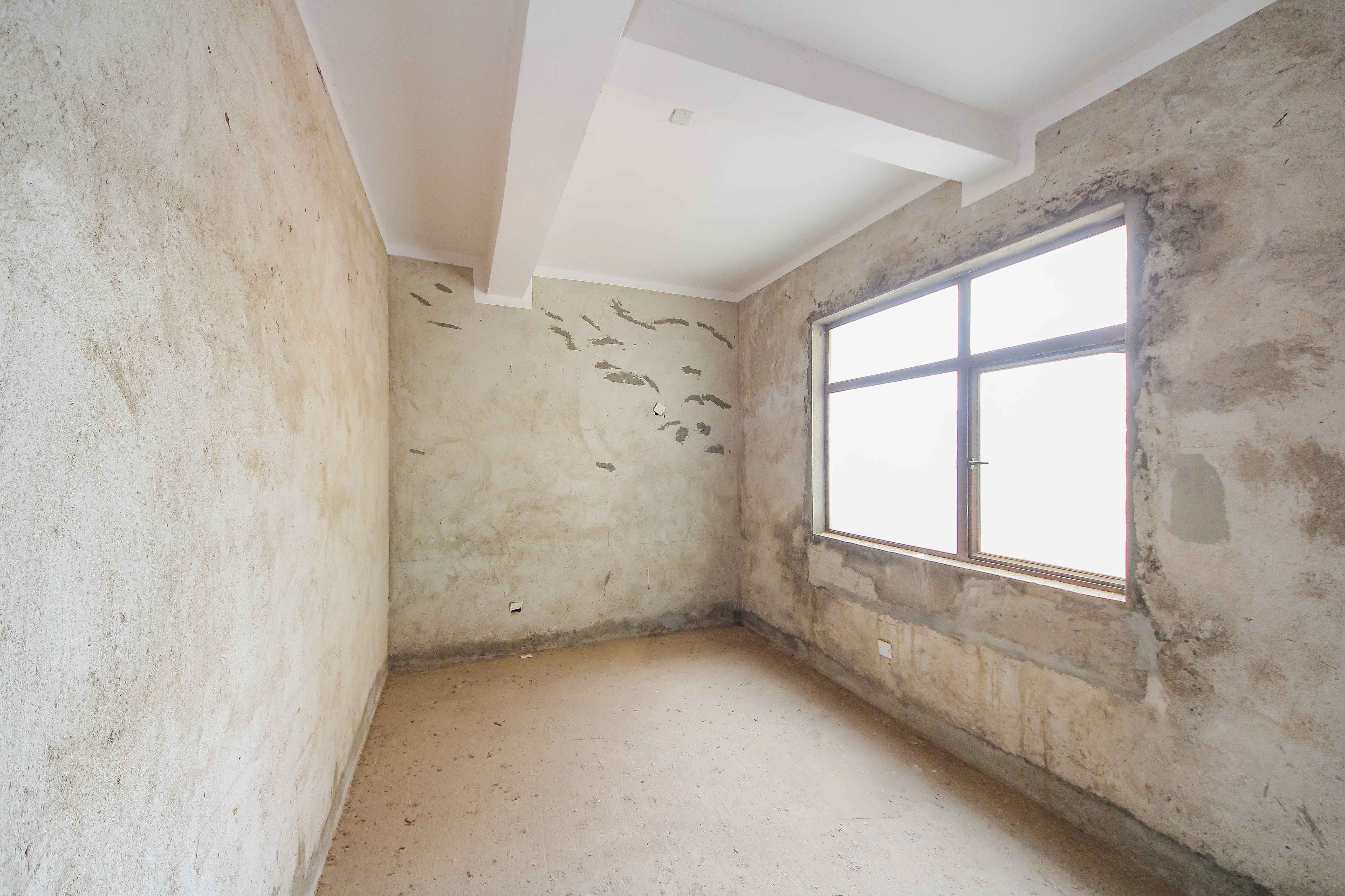 麓山恋迪亚溪谷 6室2厅3卫 328.0万 麓山恋迪亚溪谷 6室2厅3卫 328.0万卧室