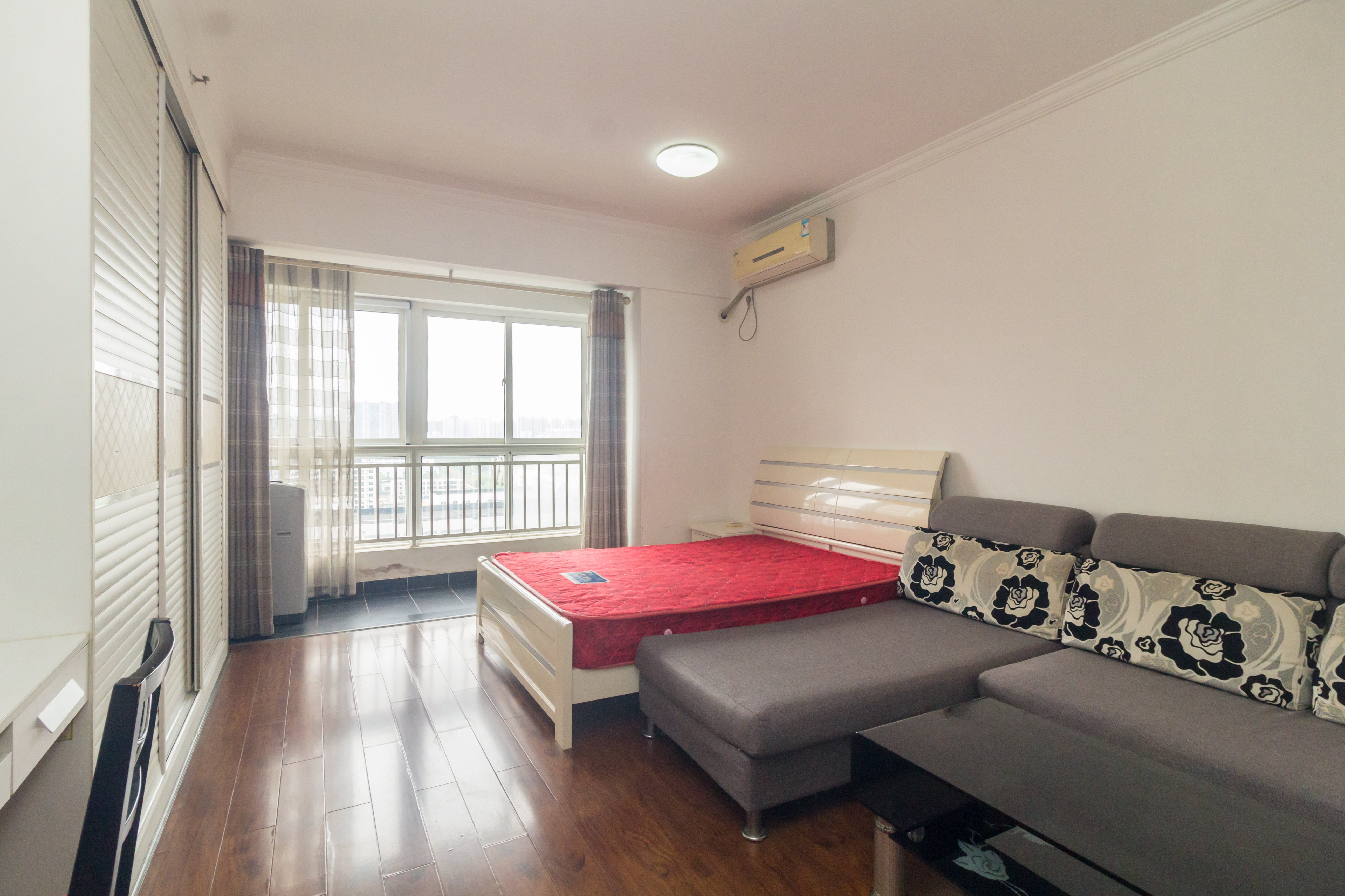 时代星城 1室1厅1卫 22.0万 时代星城 1室1厅1卫 22.0万客厅