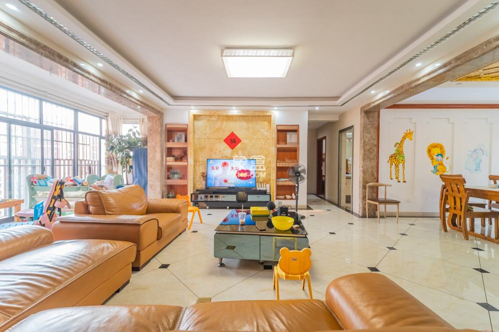 华润凤凰城二期  3室2厅2卫    116.0万