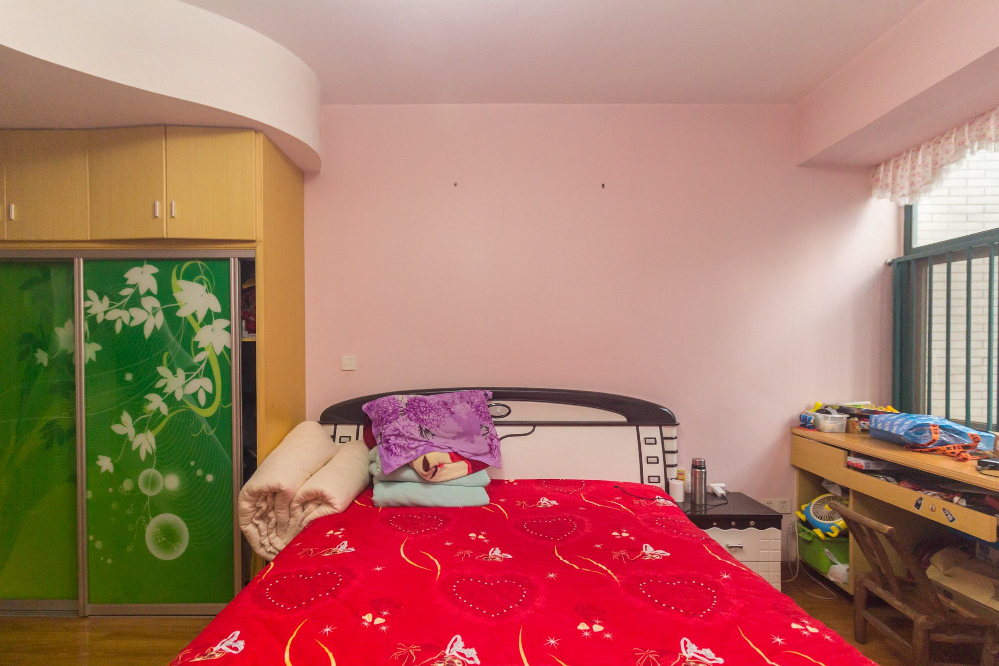 华天LOHO小镇  3室2厅1卫    59.8万 华天LOHO小镇  3室2厅1卫    59.8万卧室