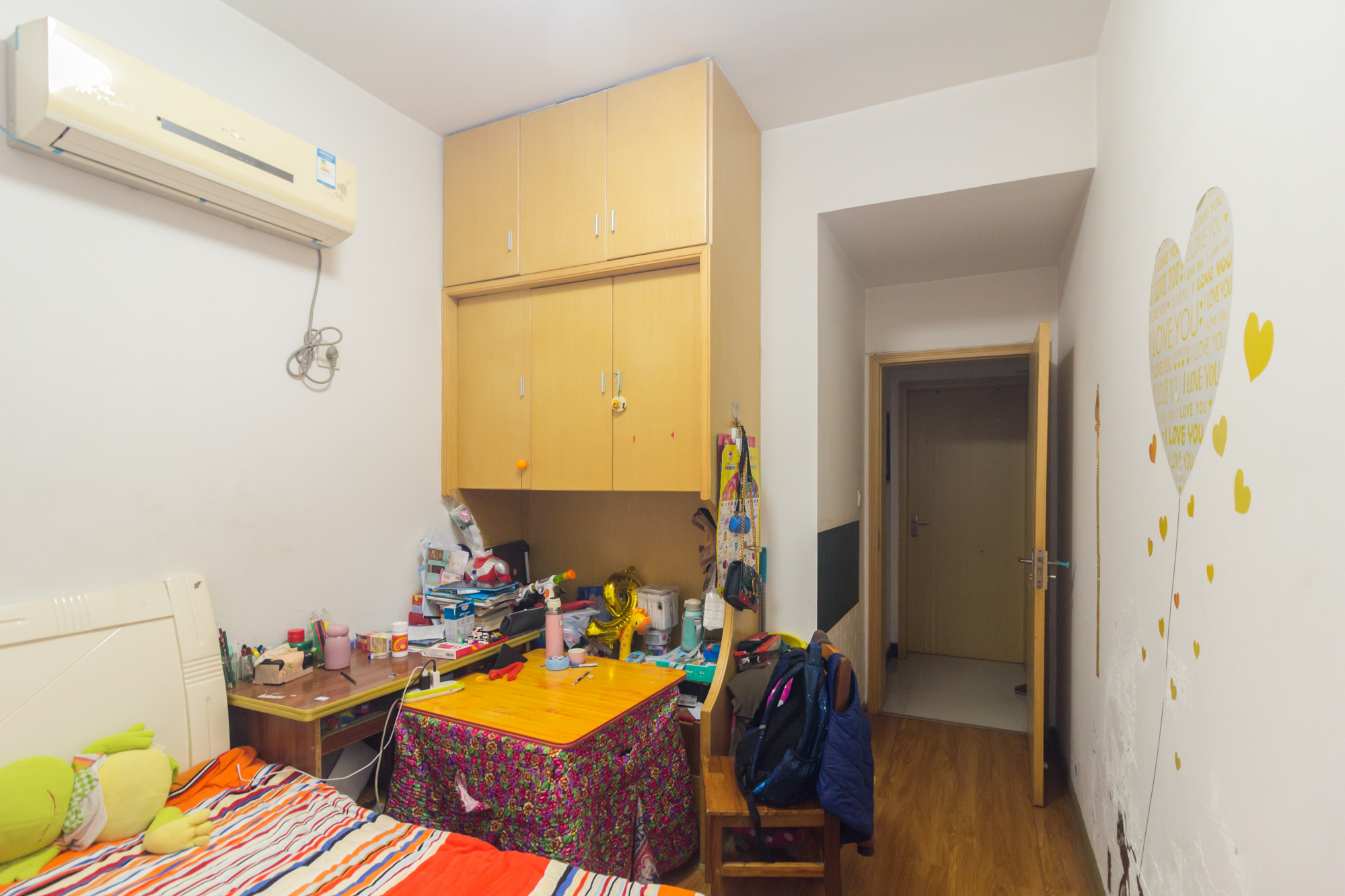 华天LOHO小镇  3室2厅1卫    59.8万 华天LOHO小镇  3室2厅1卫    59.8万卧室