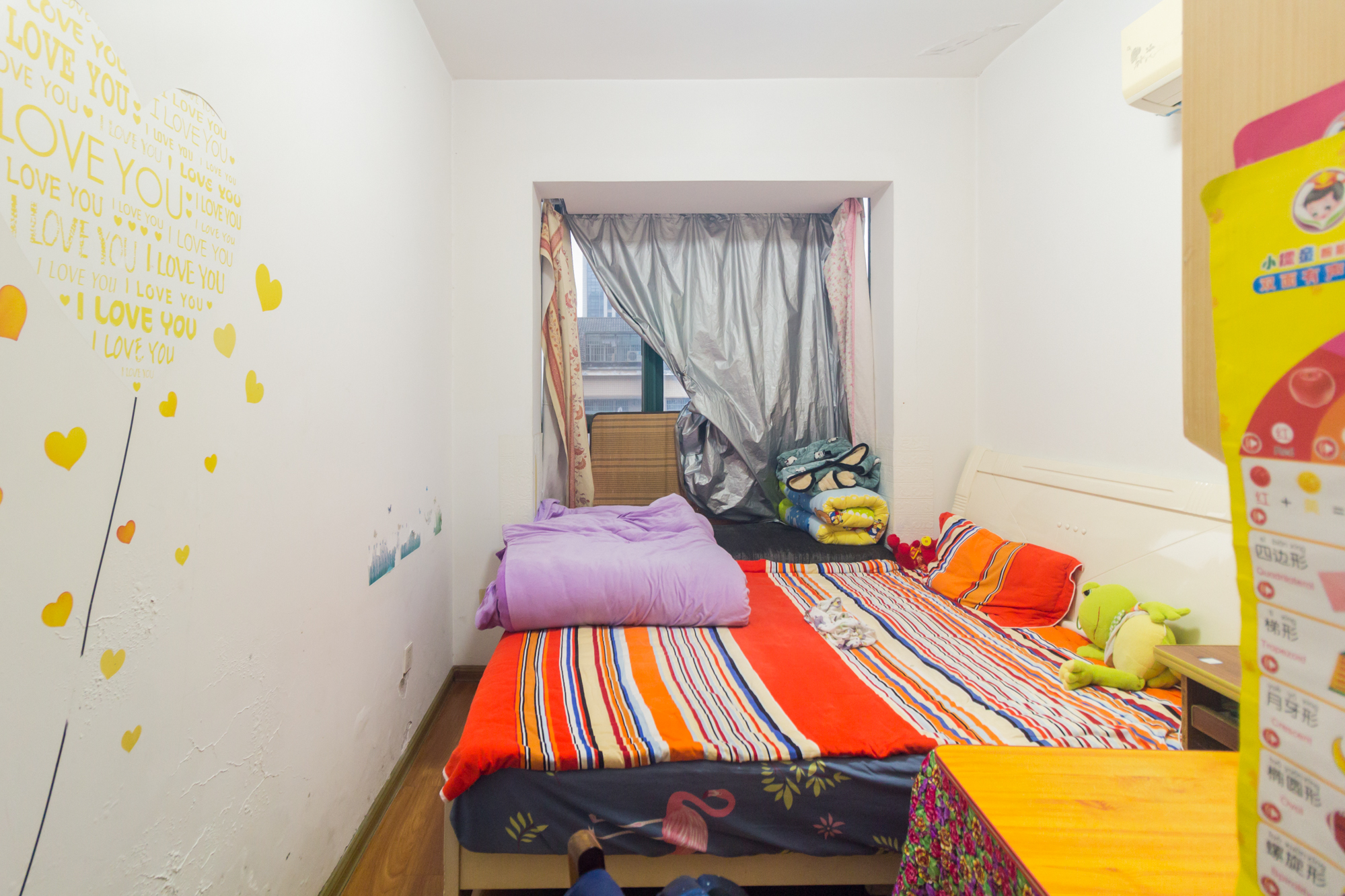 华天LOHO小镇  3室2厅1卫    59.8万 华天LOHO小镇  3室2厅1卫    59.8万卧室