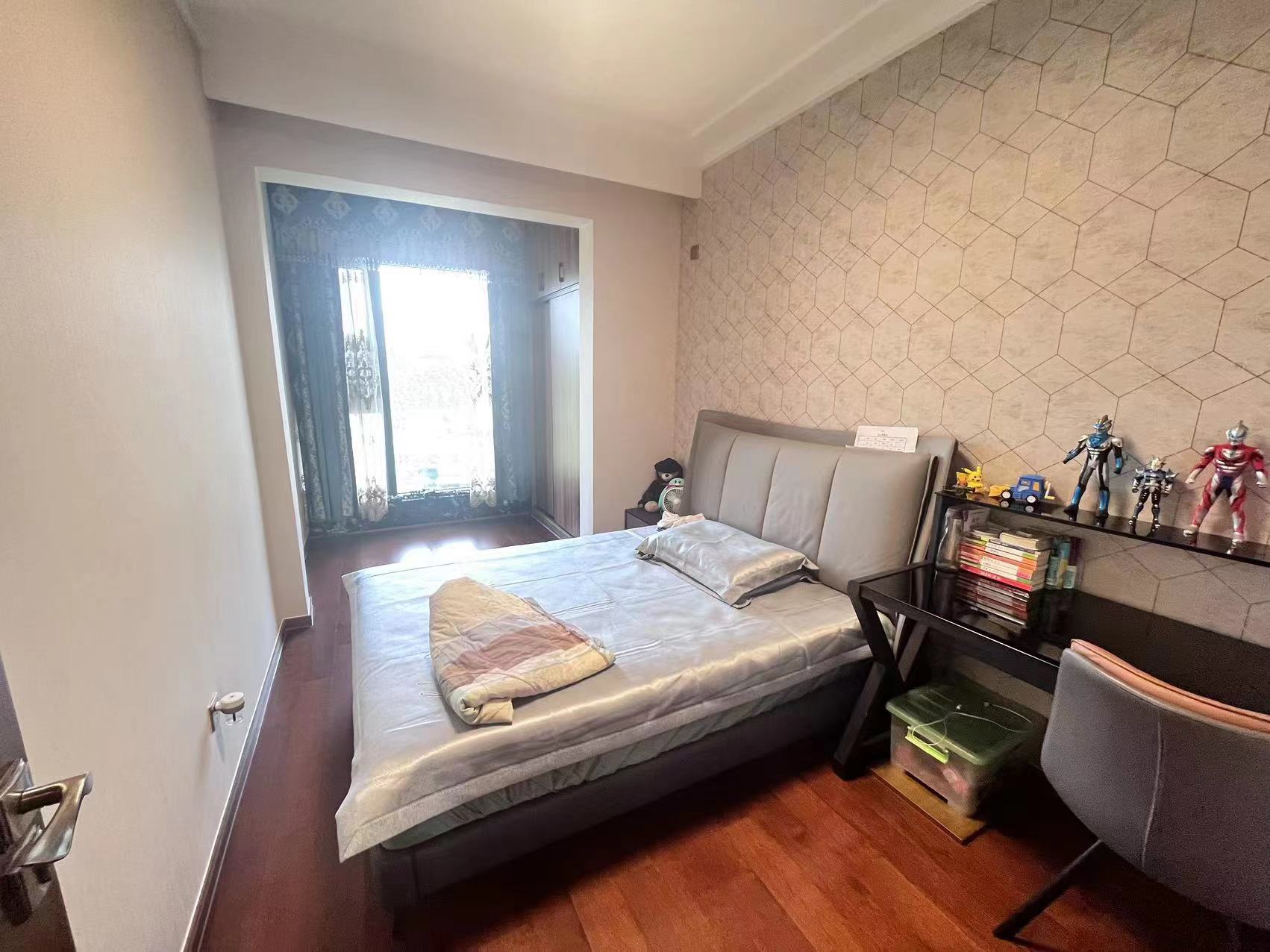 翡翠公园(北大资源)  4室2厅2卫    91.0万 翡翠公园(北大资源)  4室2厅2卫    91.0万室内图