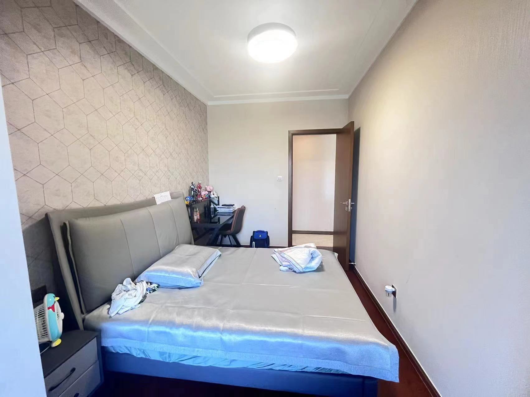 翡翠公园(北大资源)  4室2厅2卫    91.0万 翡翠公园(北大资源)  4室2厅2卫    91.0万室内图