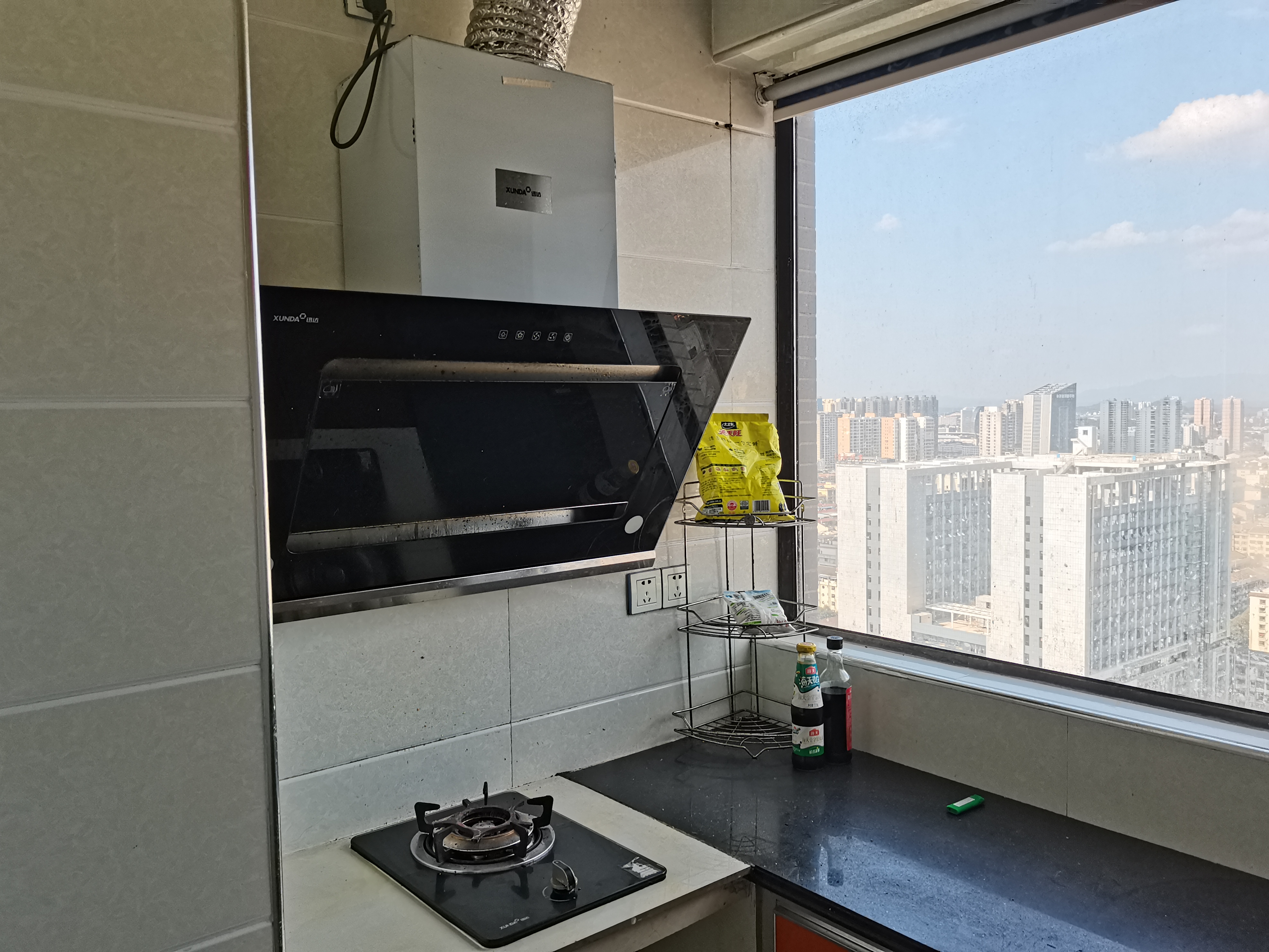 龙泰上品  1室1厅1卫   1100.00元/月室内图