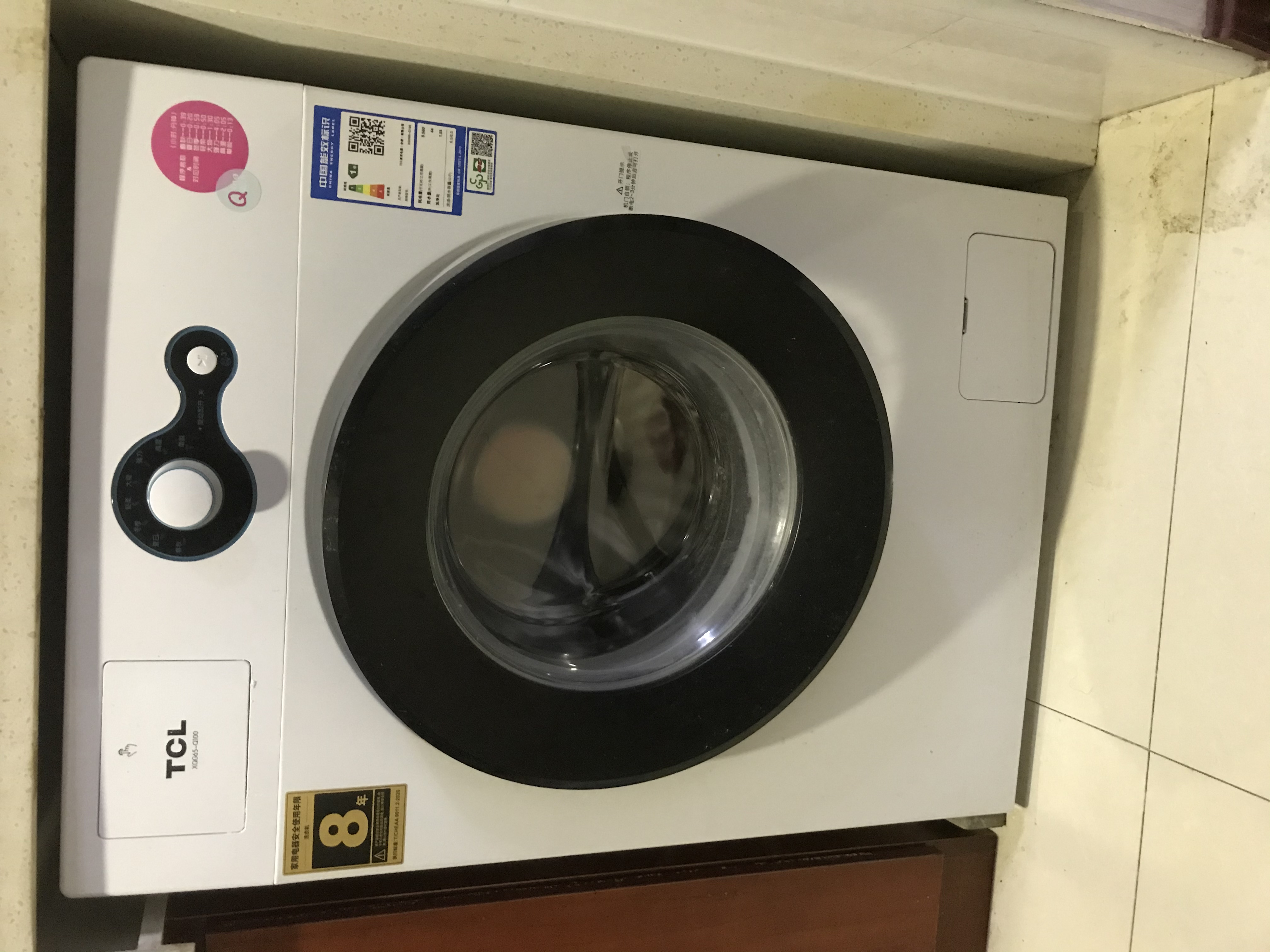 西湖公寓  1室1厅1卫   1200.00元/月室内图
