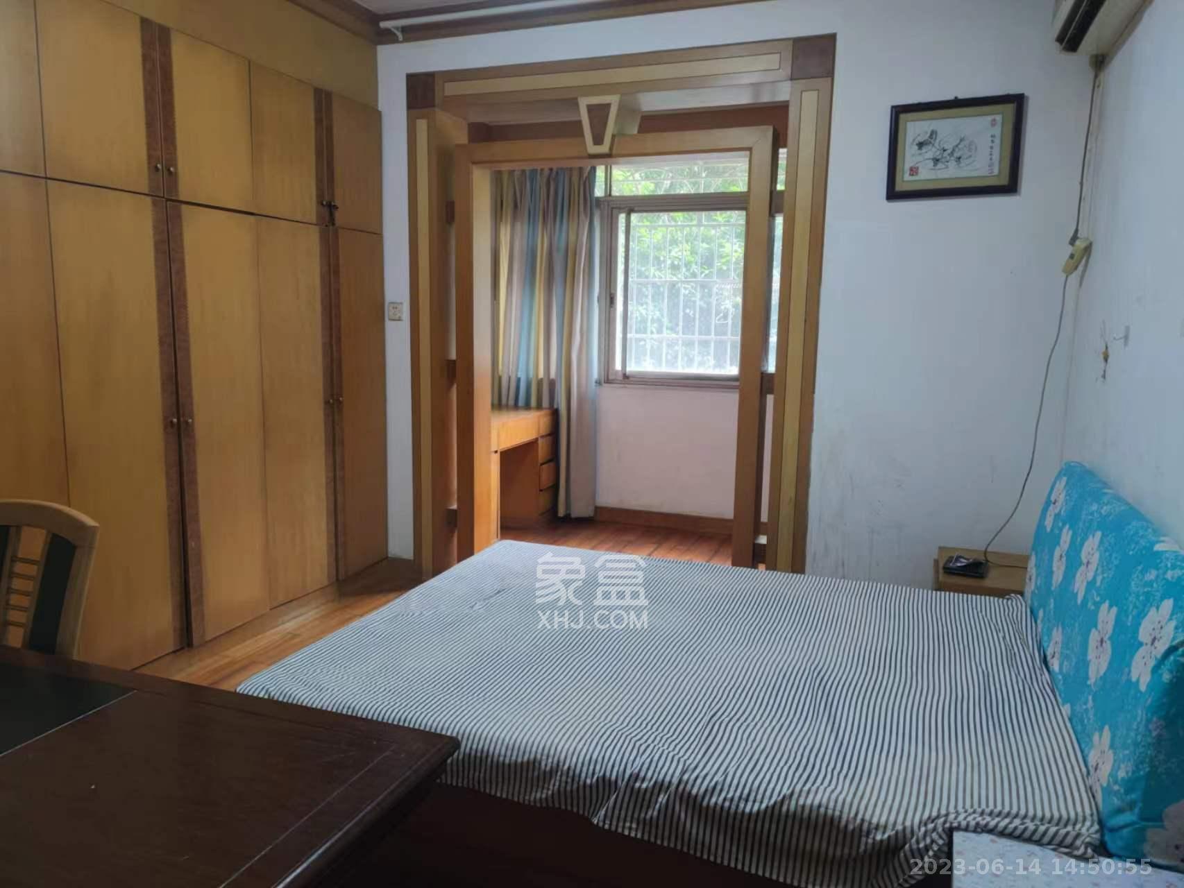 税务专科教职工宿舍（红叶小区）  3室2厅2卫   2000.00元/月室内图