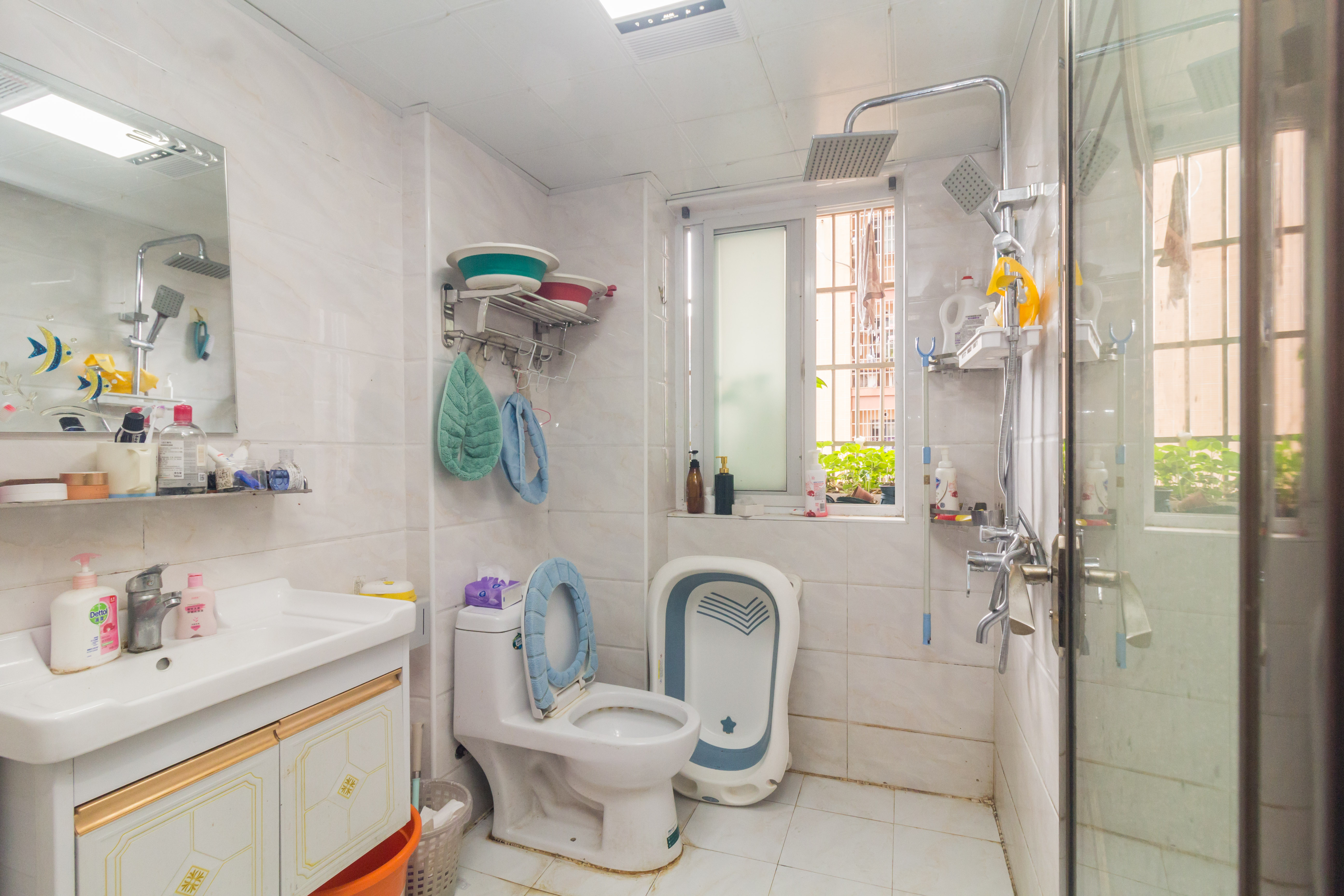 领东汇  2室2厅1卫    68.0万 领东汇  2室2厅1卫    68.0万卫生间