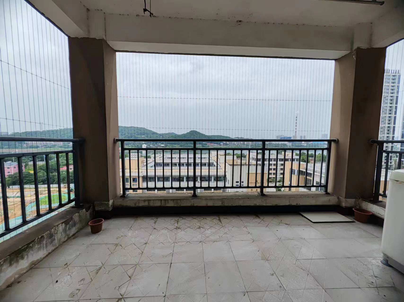 尚格名城香榭丽舍  3室2厅1卫    65.0万 尚格名城香榭丽舍  3室2厅1卫    65.0万室内图