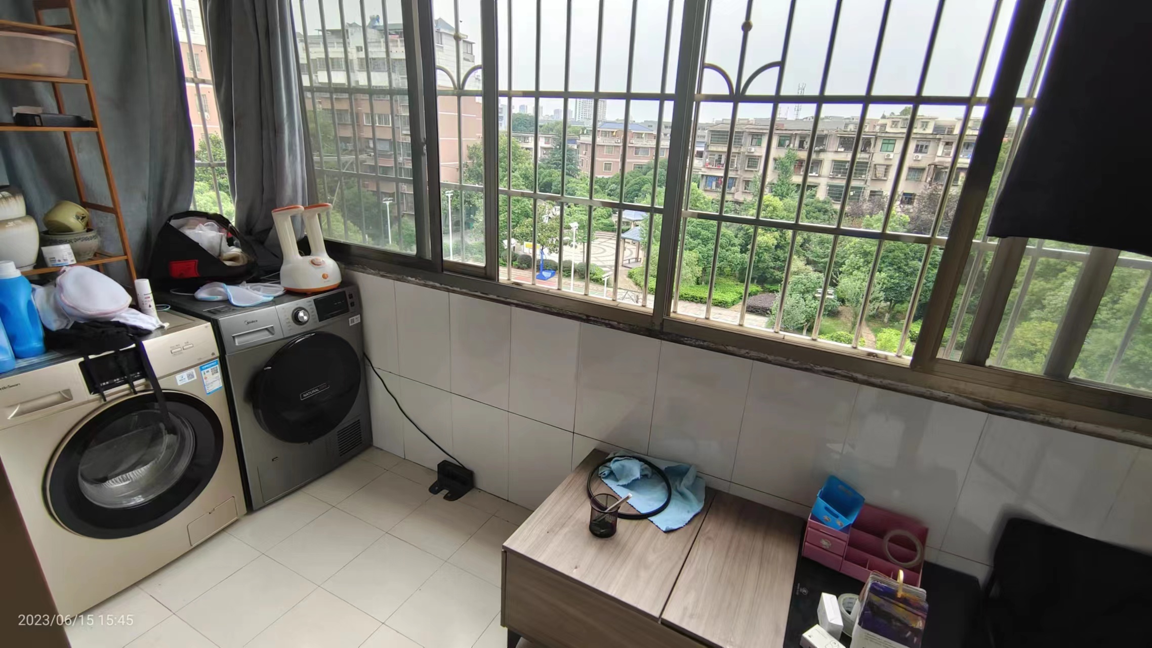 沁园三期春景苑 3室2厅2卫 45.0万 沁园三期春景苑 3室2厅2卫 45.0万客厅