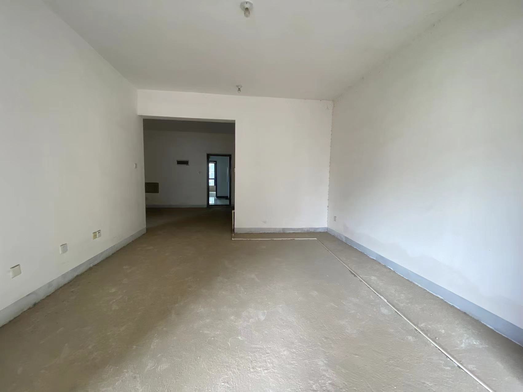 山水洲城华晨第一城 2室2厅1卫 48.0万 山水洲城华晨第一城 2室2厅1卫 48.0万室内图