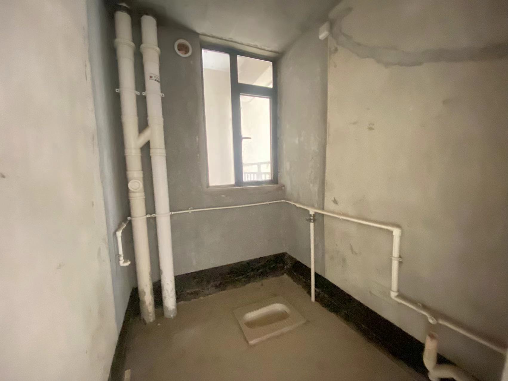 山水洲城华晨第一城 2室2厅1卫 48.0万 山水洲城华晨第一城 2室2厅1卫 48.0万室内图