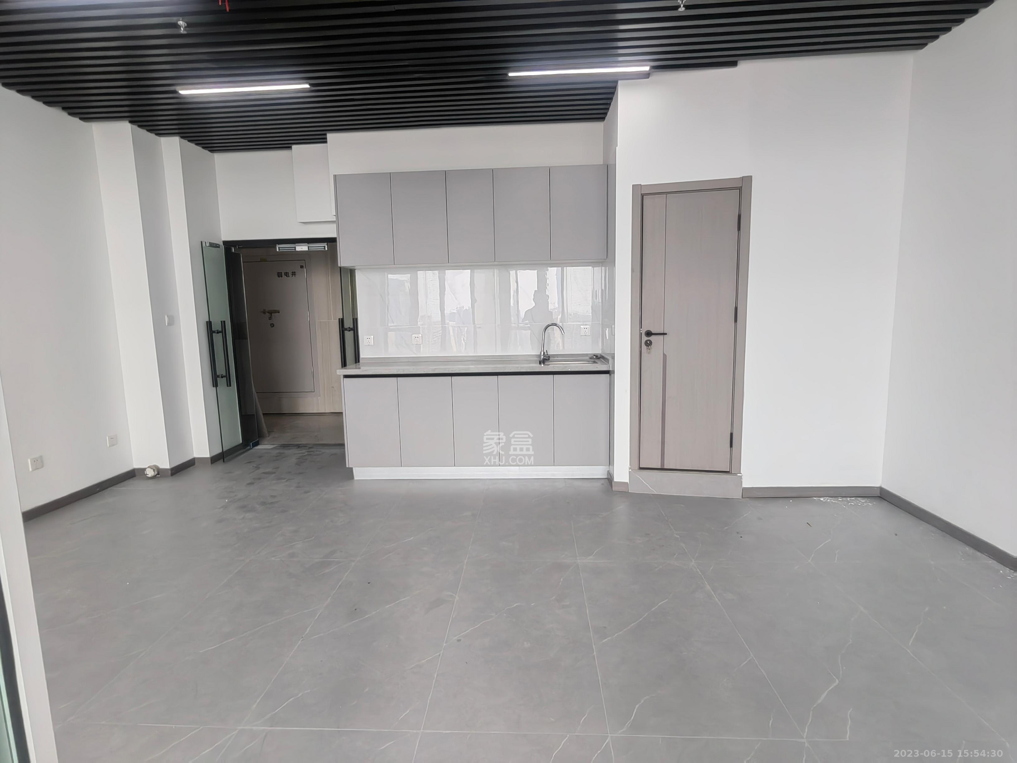 保利天禧EF区  2室1厅1卫   3500.00元/月室内图