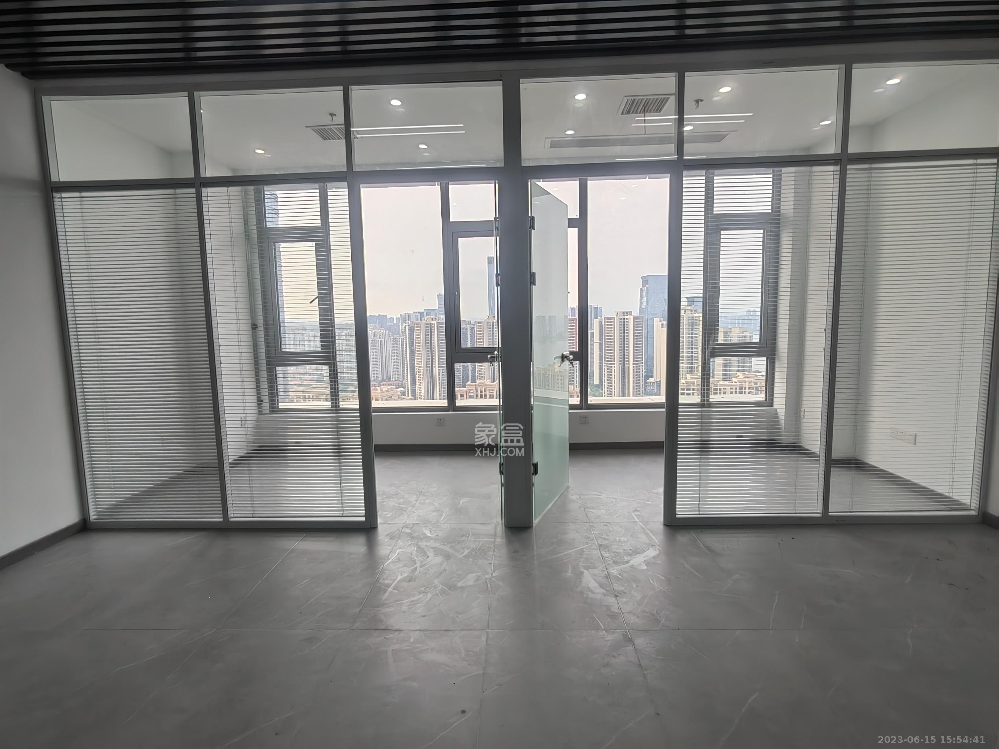 保利天禧EF区  2室1厅1卫   3500.00元/月室内图