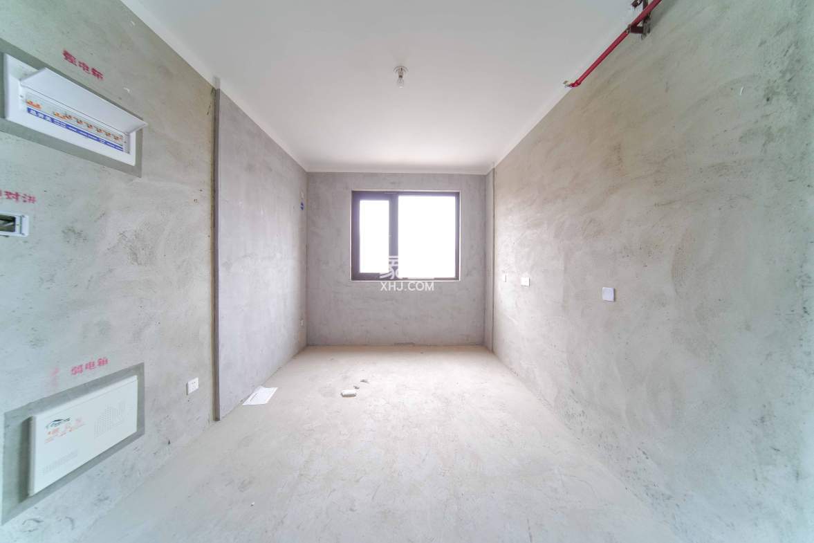 融创融公馆(融创臻苑) 2室2厅1卫 39.0万 融创融公馆(融创臻苑) 2室2厅1卫 39.0万客厅