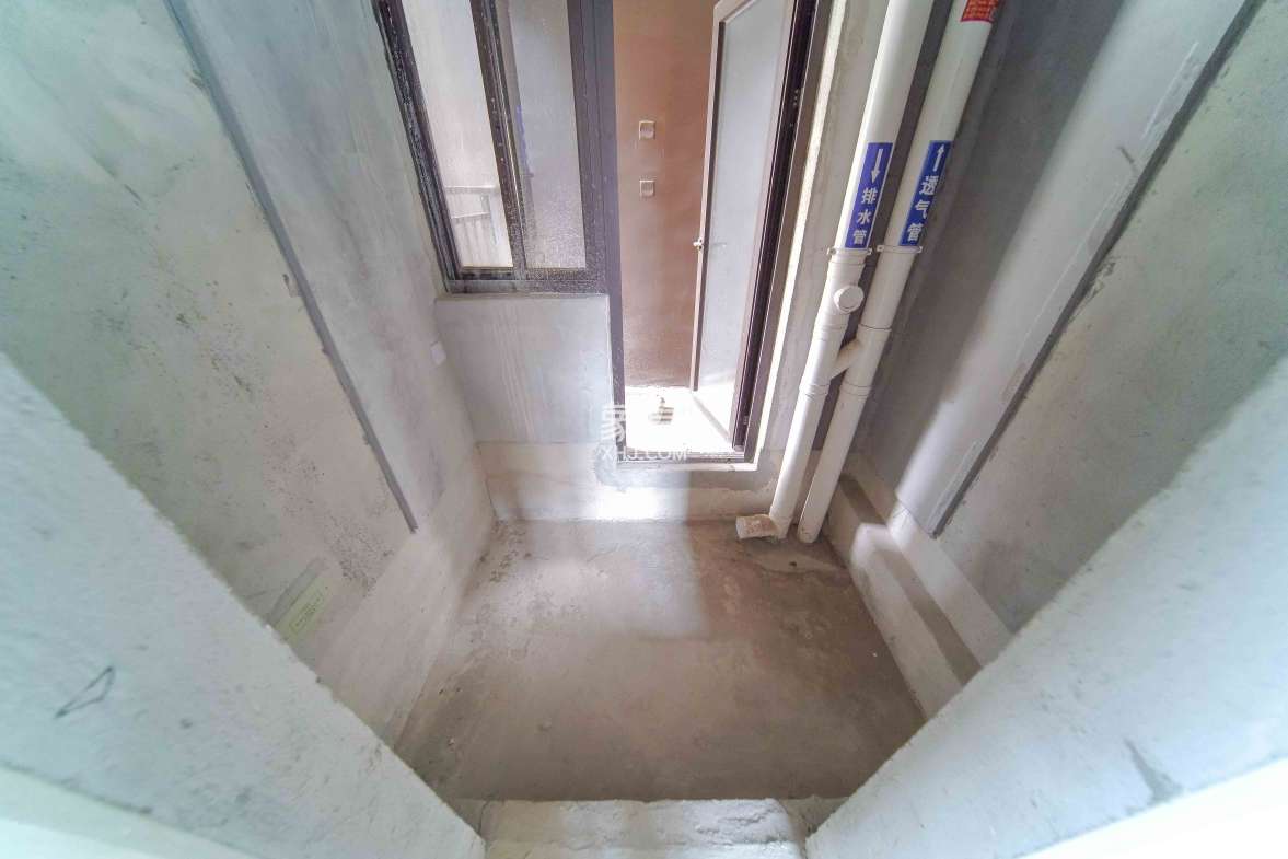 融创融公馆(融创臻苑) 2室2厅1卫 39.0万 融创融公馆(融创臻苑) 2室2厅1卫 39.0万卫生间