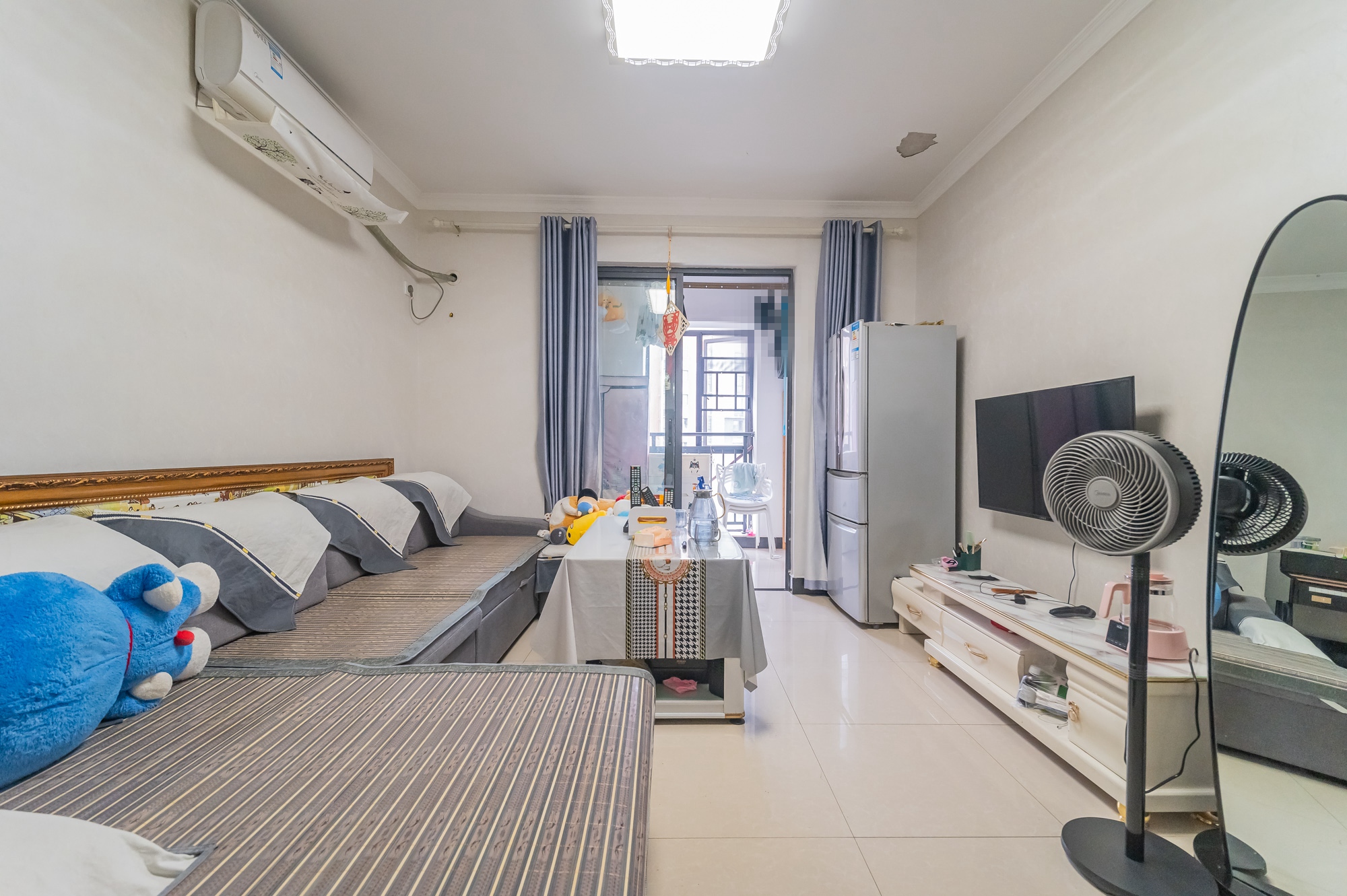 印山蓝色海岸 2室2厅1卫 55.8万 印山蓝色海岸 2室2厅1卫 55.8万客厅