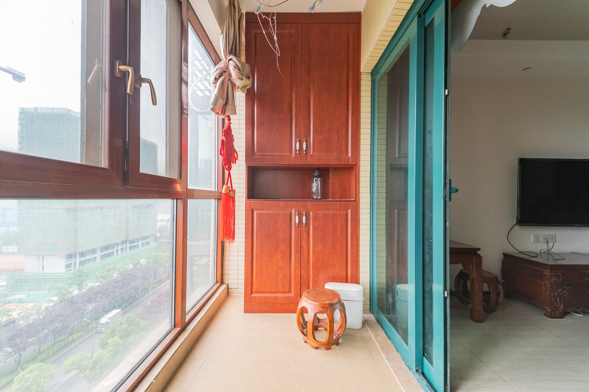 恒大翡翠华庭 2室2厅1卫 76.0万 恒大翡翠华庭 2室2厅1卫 76.0万阳台