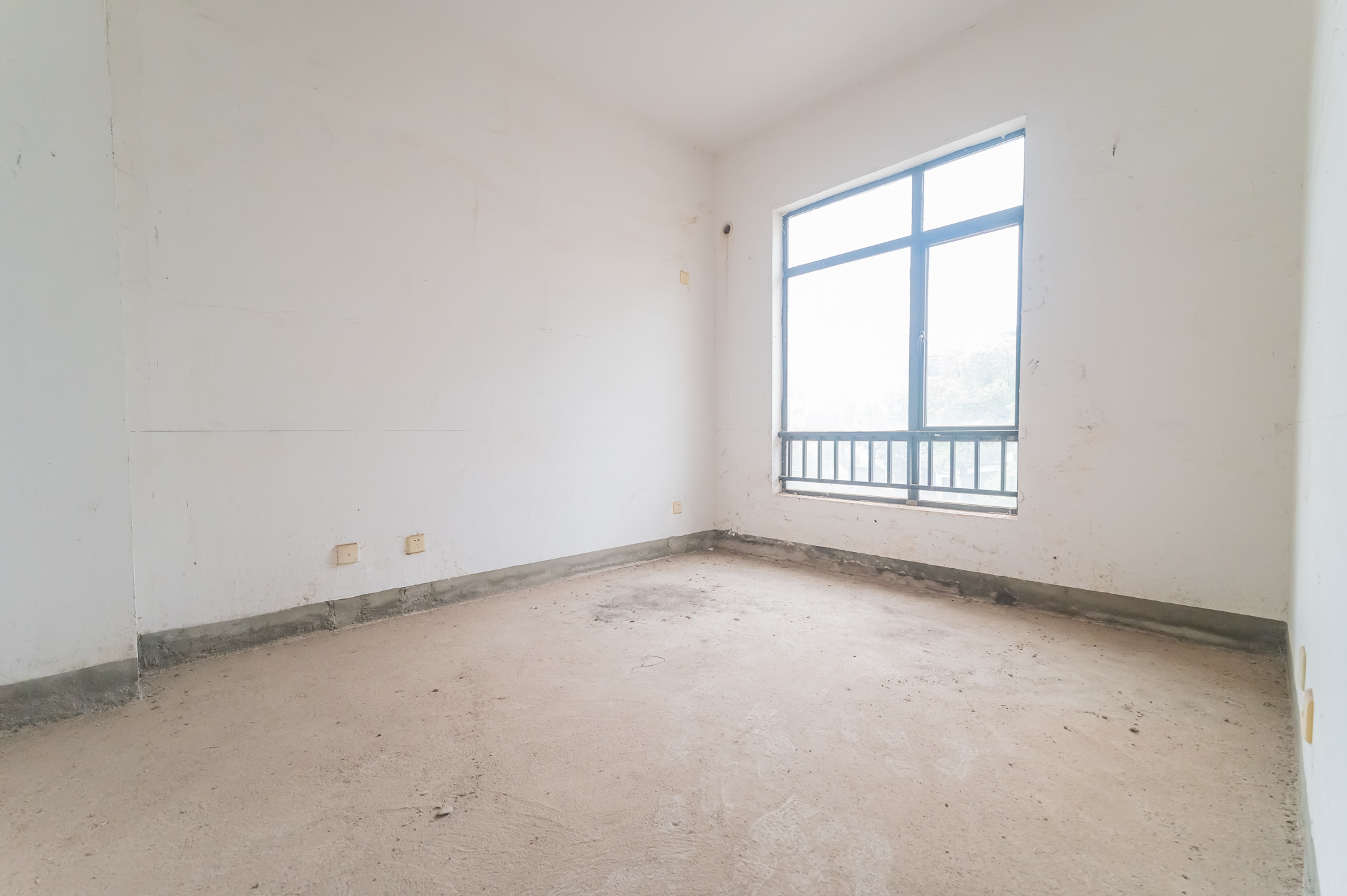 鹏基诺亚山林 4室2厅2卫 167.0万 鹏基诺亚山林 4室2厅2卫 167.0万卧室