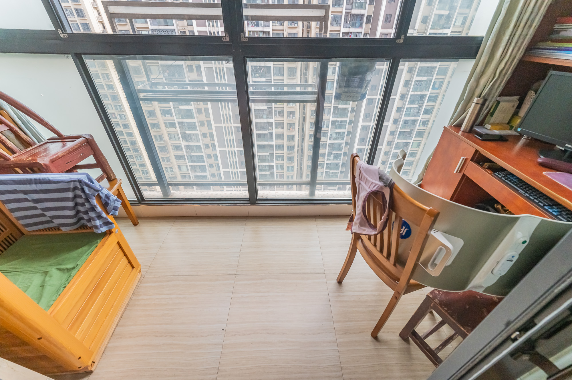 蓝山郡  1室1厅1卫    35.0万阳台