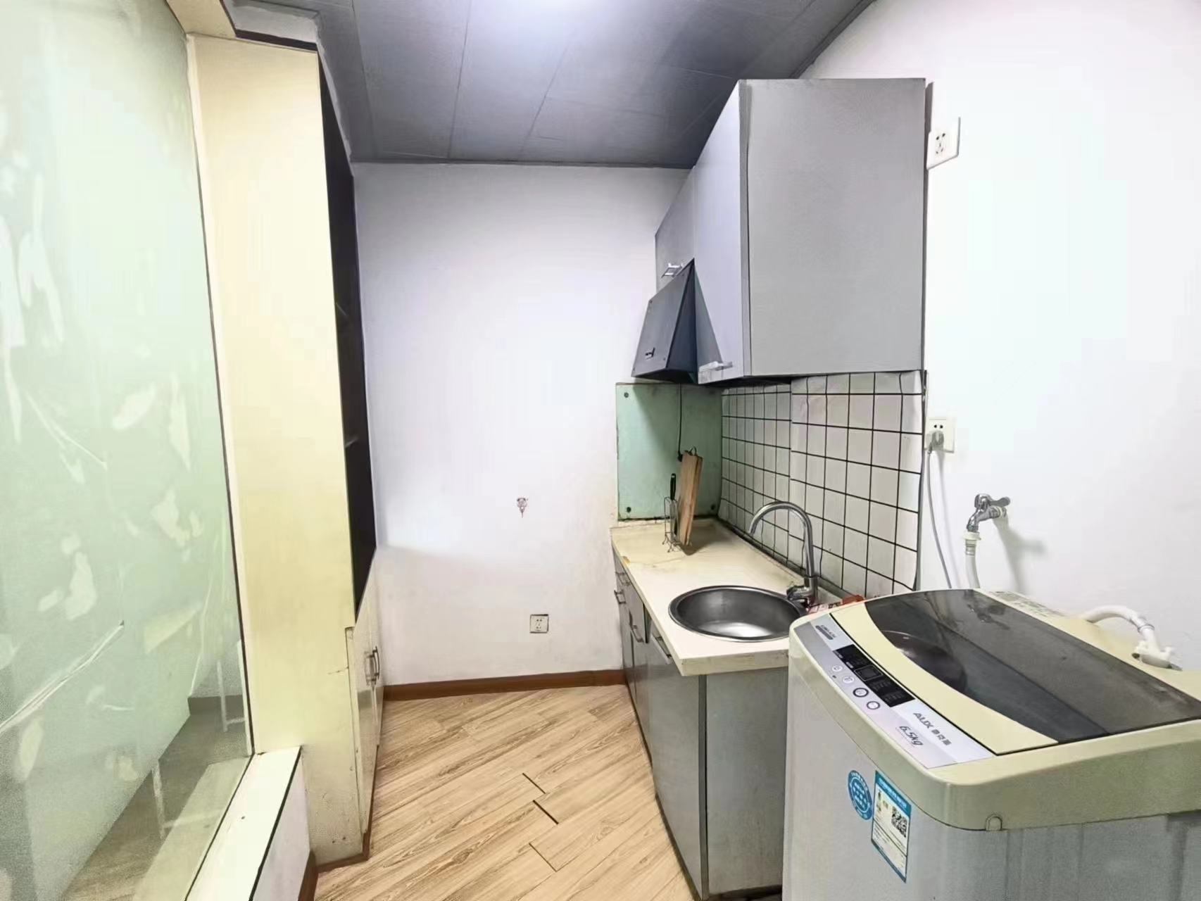 旺和大厦 1室1厅1卫 15.00万 旺和大厦 1室1厅1卫 15.00万室内图