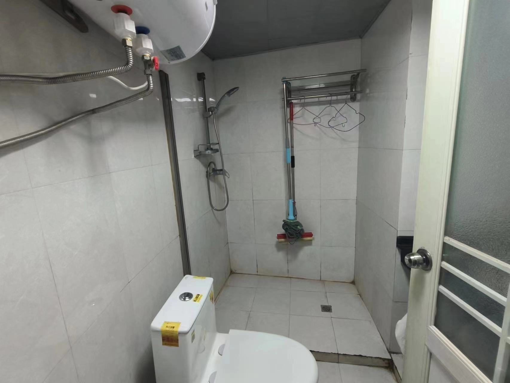 旺和大厦 1室1厅1卫 15.00万 旺和大厦 1室1厅1卫 15.00万室内图