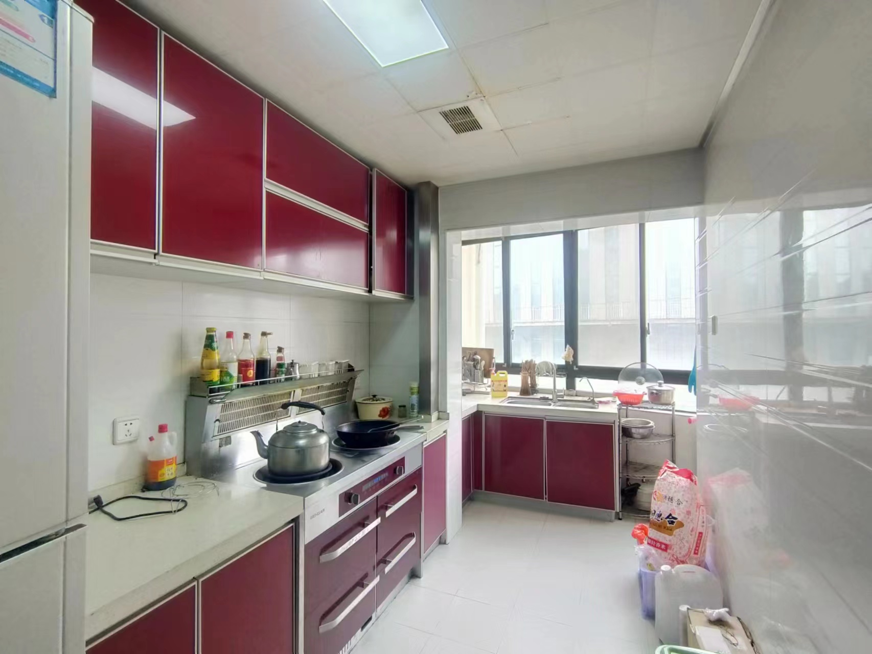 曼哈顿花园 3室2厅2卫 80.00万 曼哈顿花园 3室2厅2卫 80.00万室内图