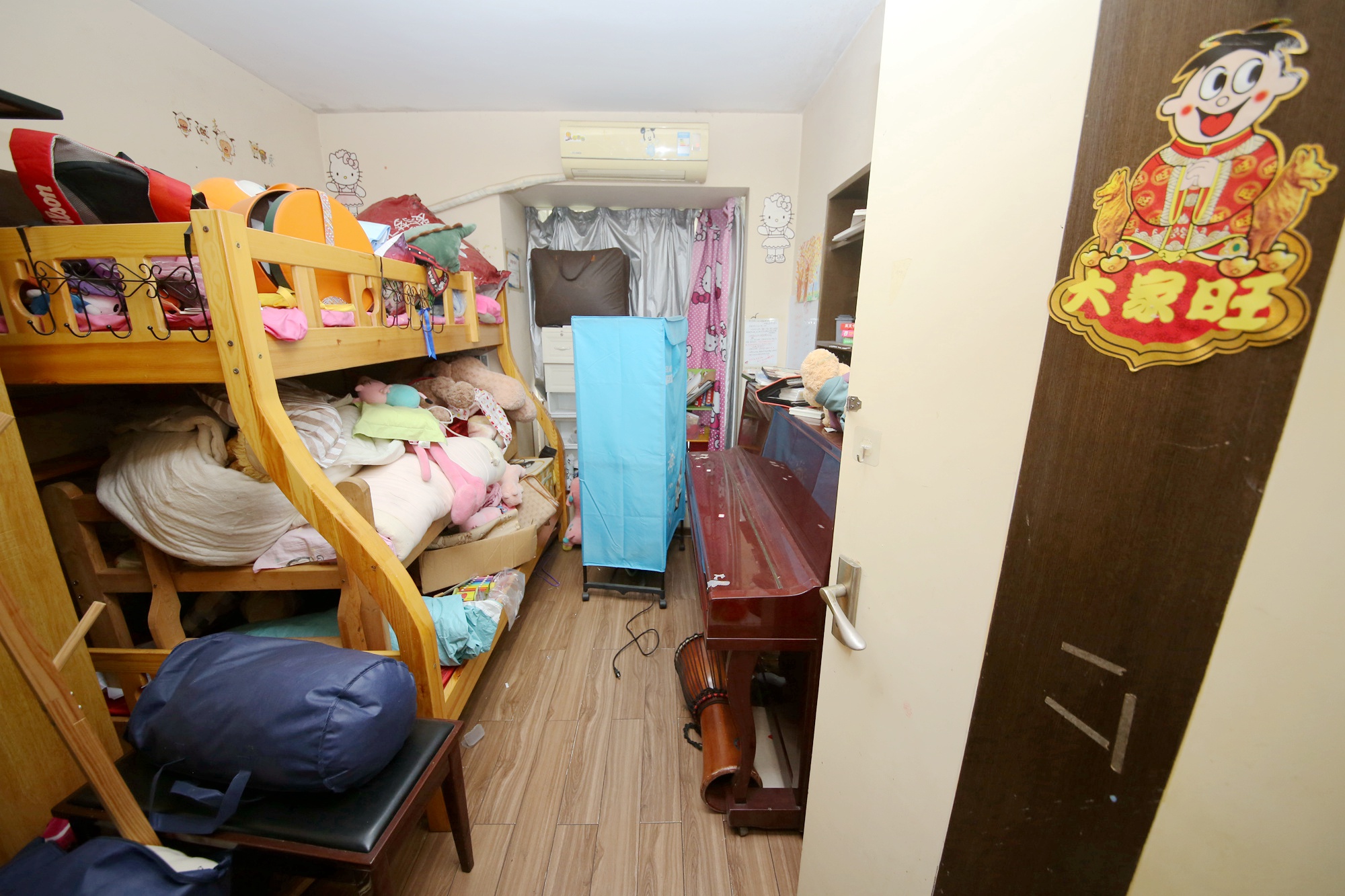运通馨苑  3室2厅2卫    108.88万卧室