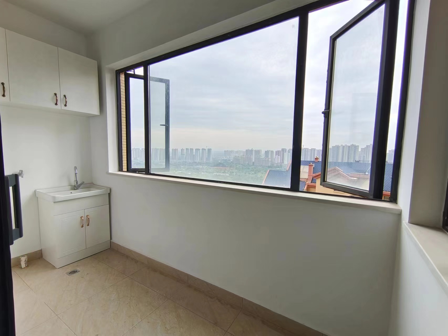 壹品熙园  5室2厅2卫    85.0万 壹品熙园  5室2厅2卫    85.0万室内图