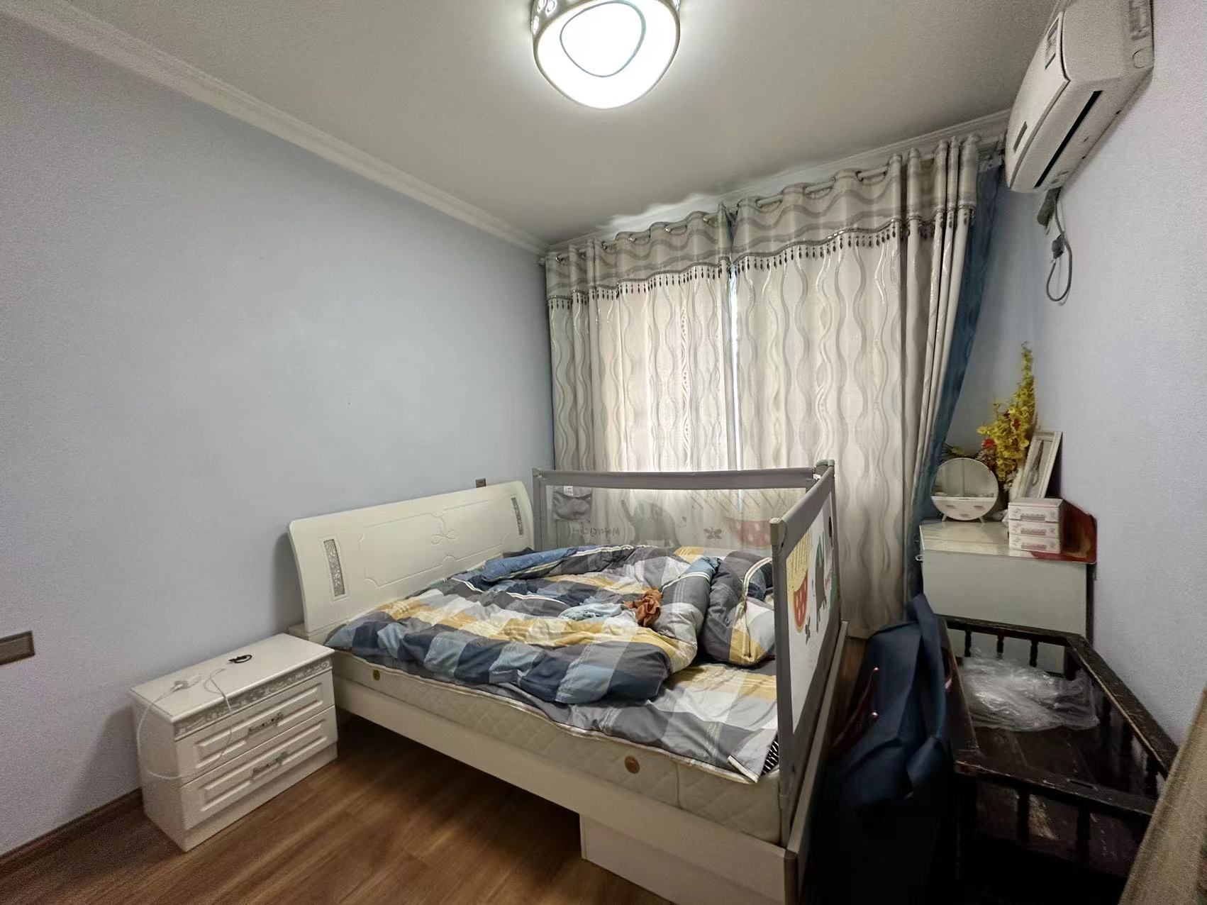 康馨佳园 3室2厅2卫 88.0万 康馨佳园 3室2厅2卫 88.0万室内图