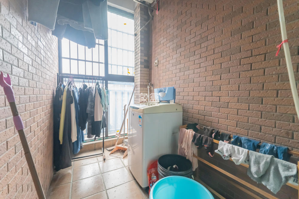 水岸世景  2室1廳1衛(wèi)   45.00萬(wàn)
