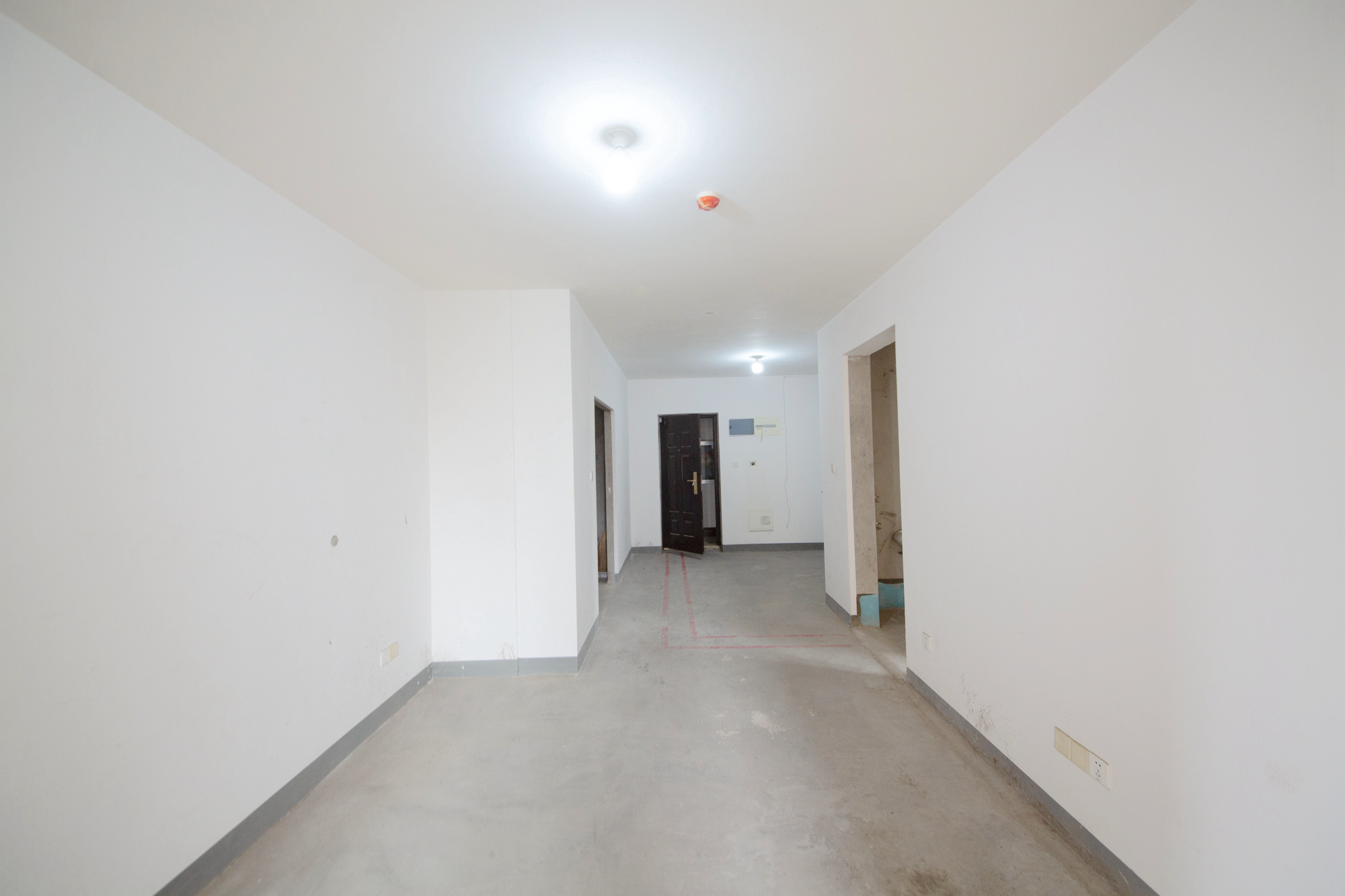 金地格林公馆  3室2厅1卫    88.0万 金地格林公馆  3室2厅1卫    88.0万客厅