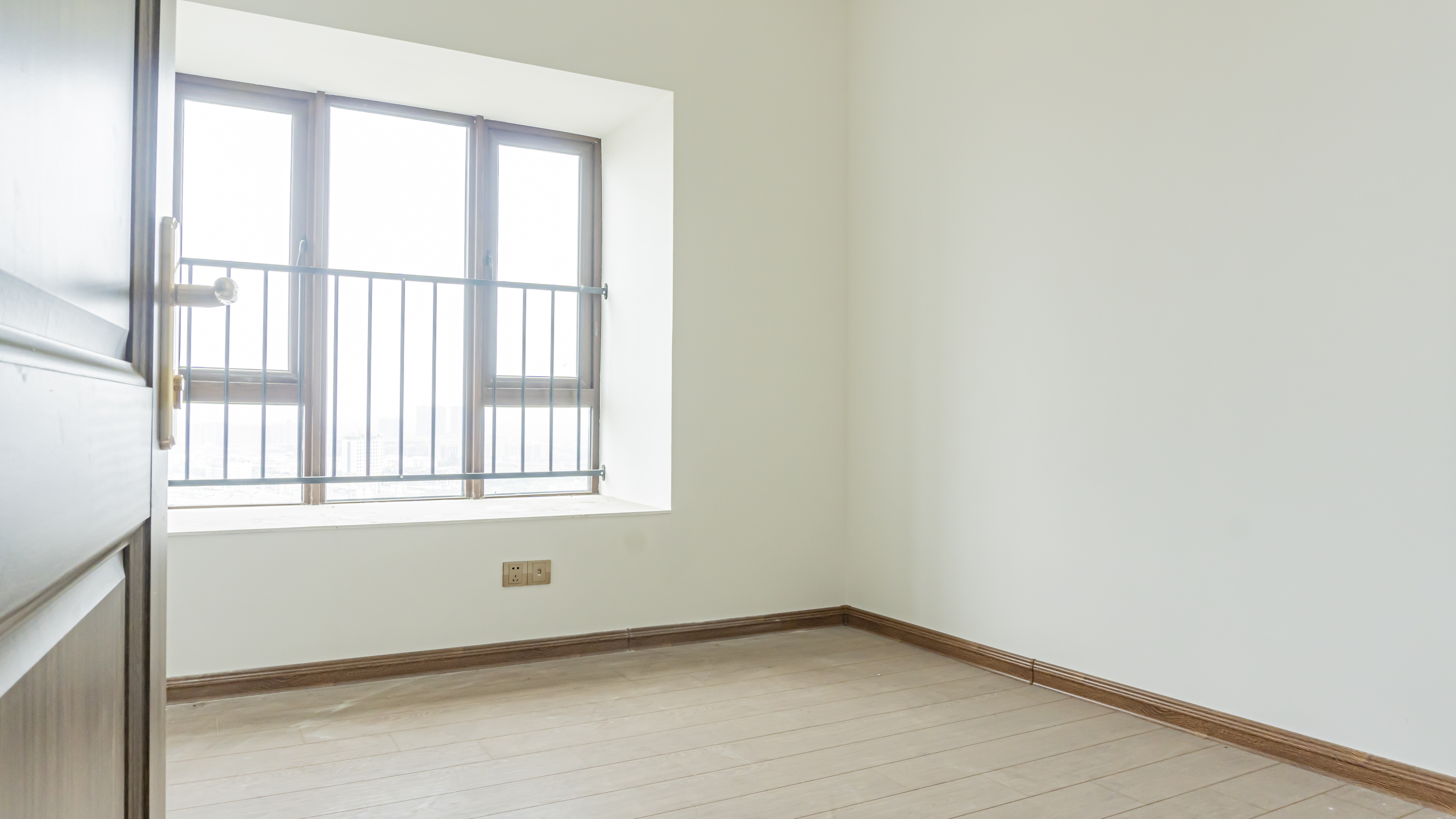 东城首府 4室2厅2卫 86.8万 东城首府 4室2厅2卫 86.8万室内图