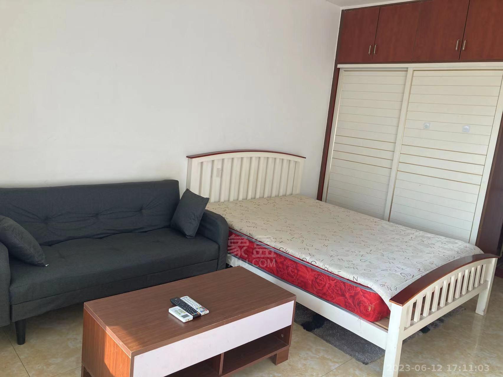 美的城三期  1室1厅1卫    20.0万 美的城三期  1室1厅1卫    20.0万室内图